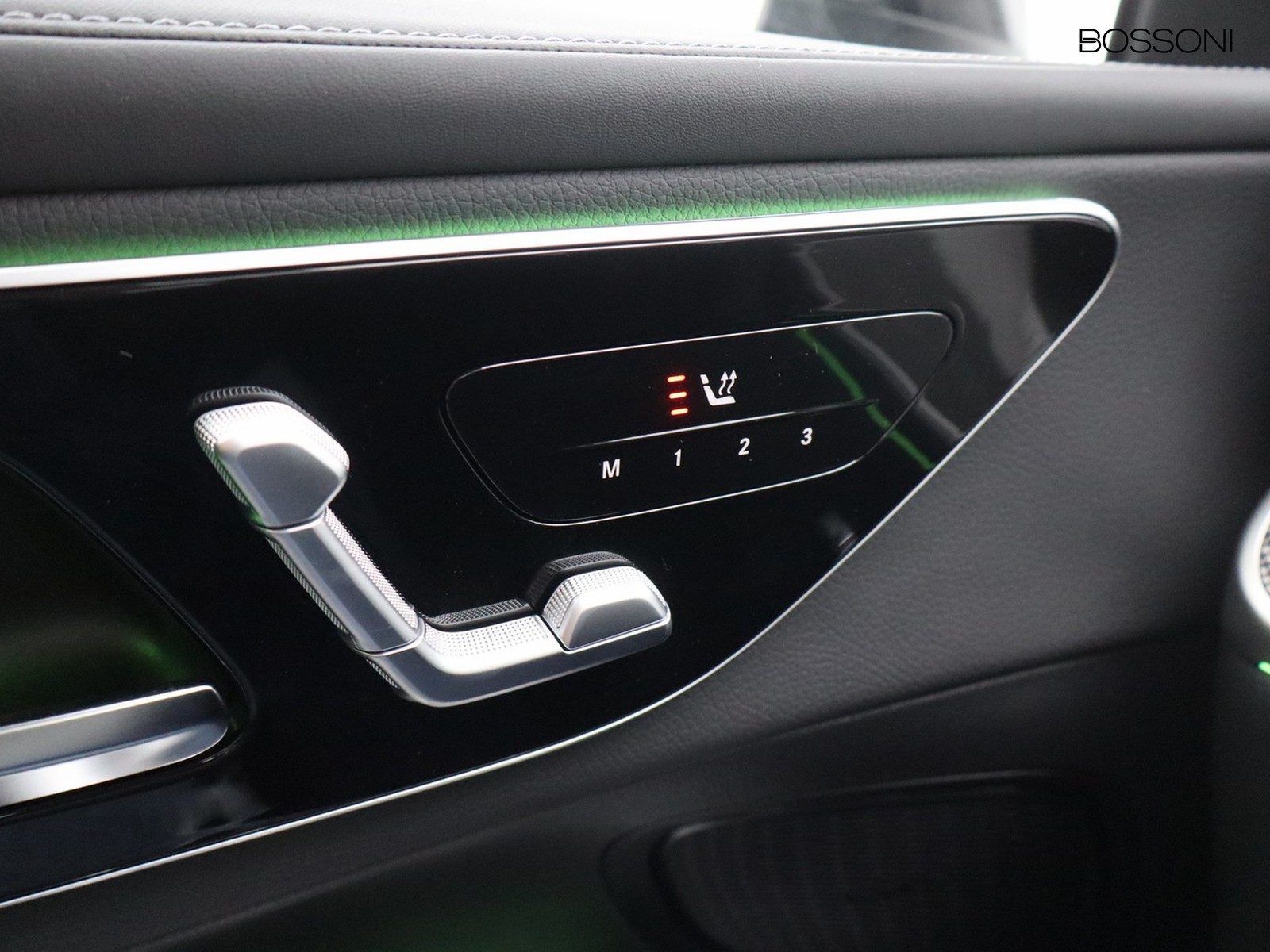15 - Mercedes GLC suv 300 de plug-in hybrid amg line premium 4matic 9g-tronic