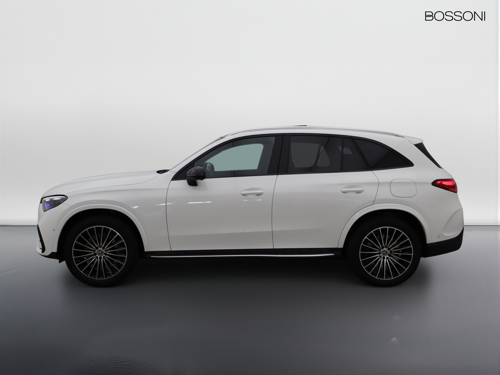 3 - Mercedes GLC suv 300 de plug-in hybrid amg line advanced 4matic 9g-tronic