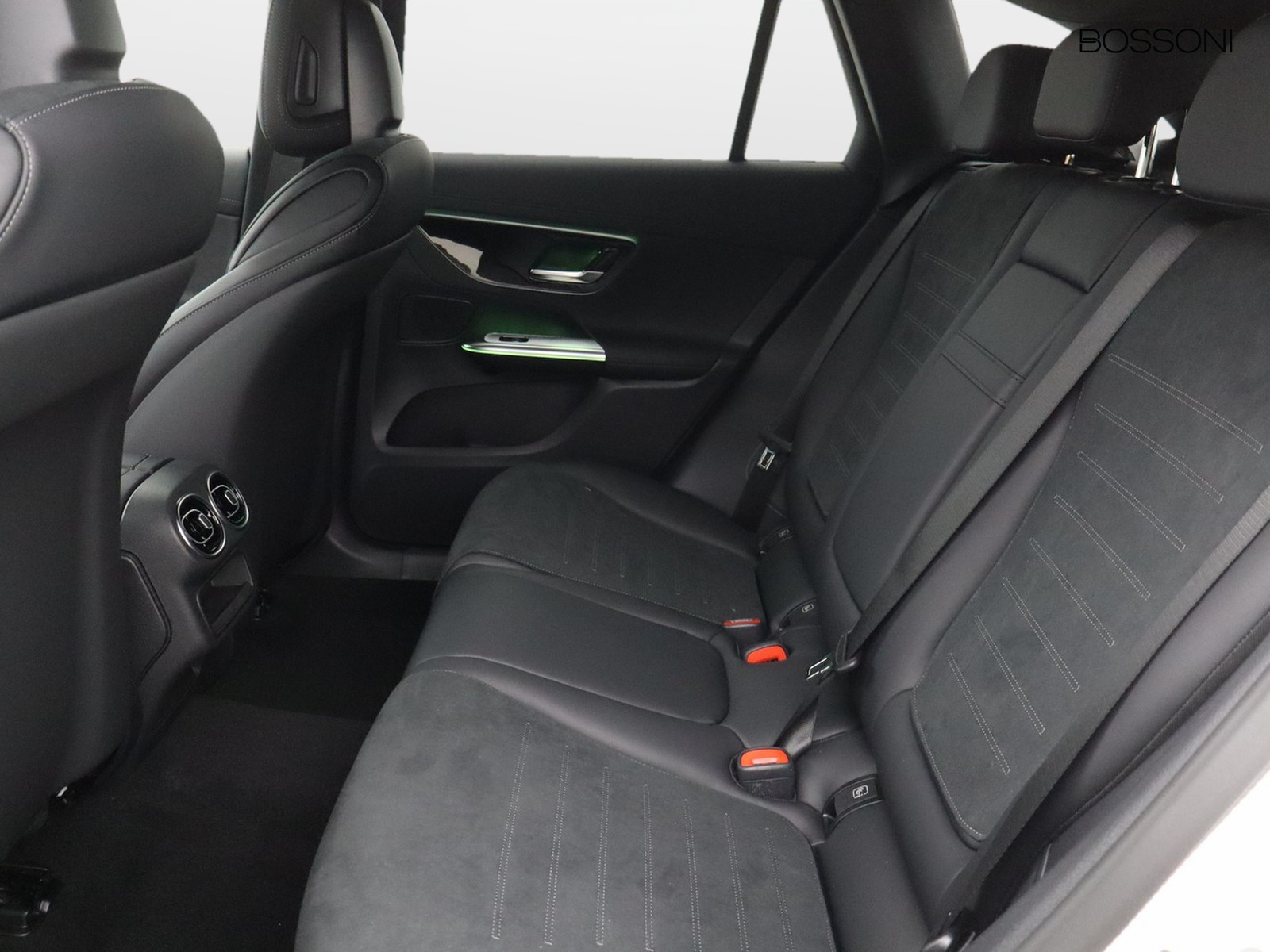 8 - Mercedes GLC suv 300 de plug-in hybrid amg line premium 4matic 9g-tronic