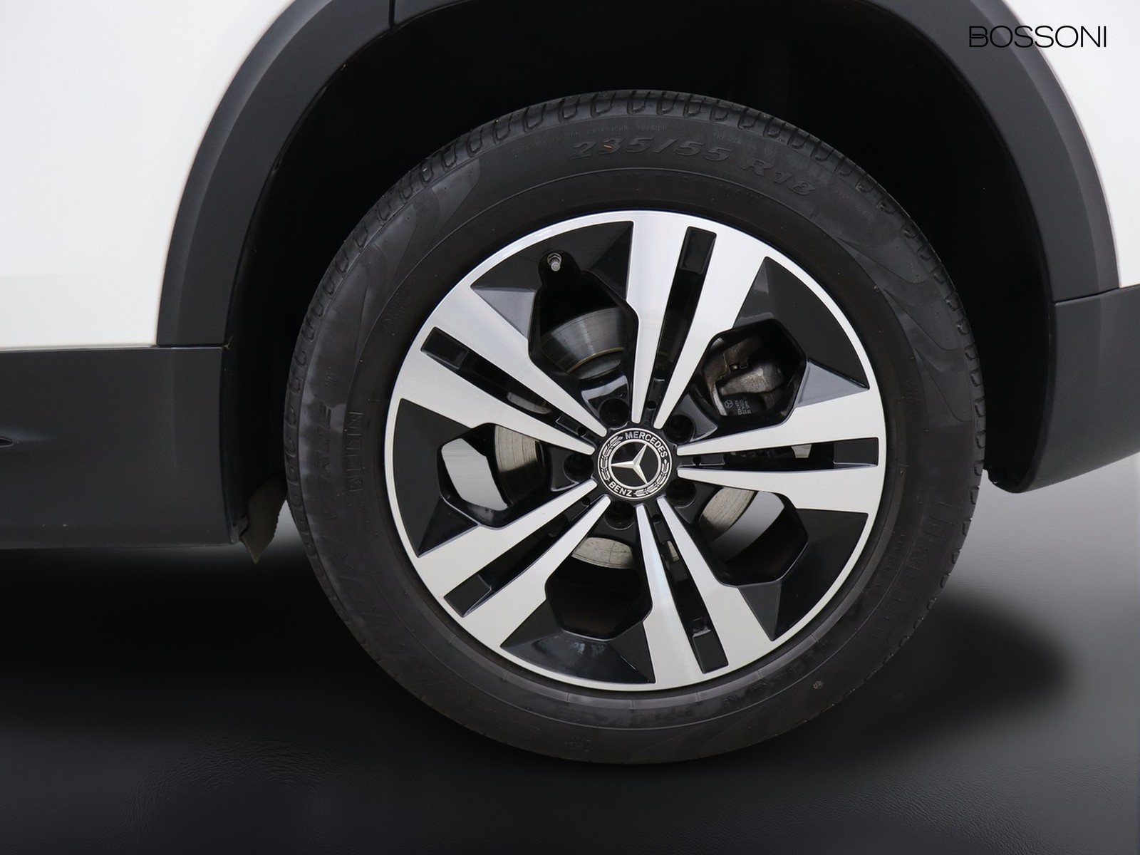 4 - Mercedes GLB 200 d sport plus 8g-dct