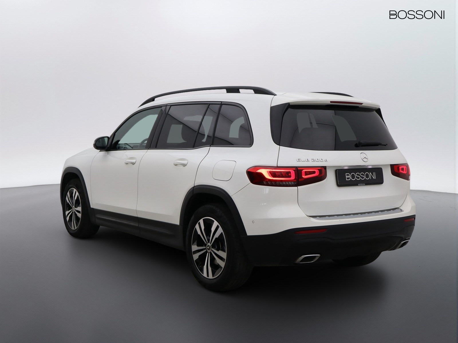 5 - Mercedes GLB 200 d sport plus 8g-dct