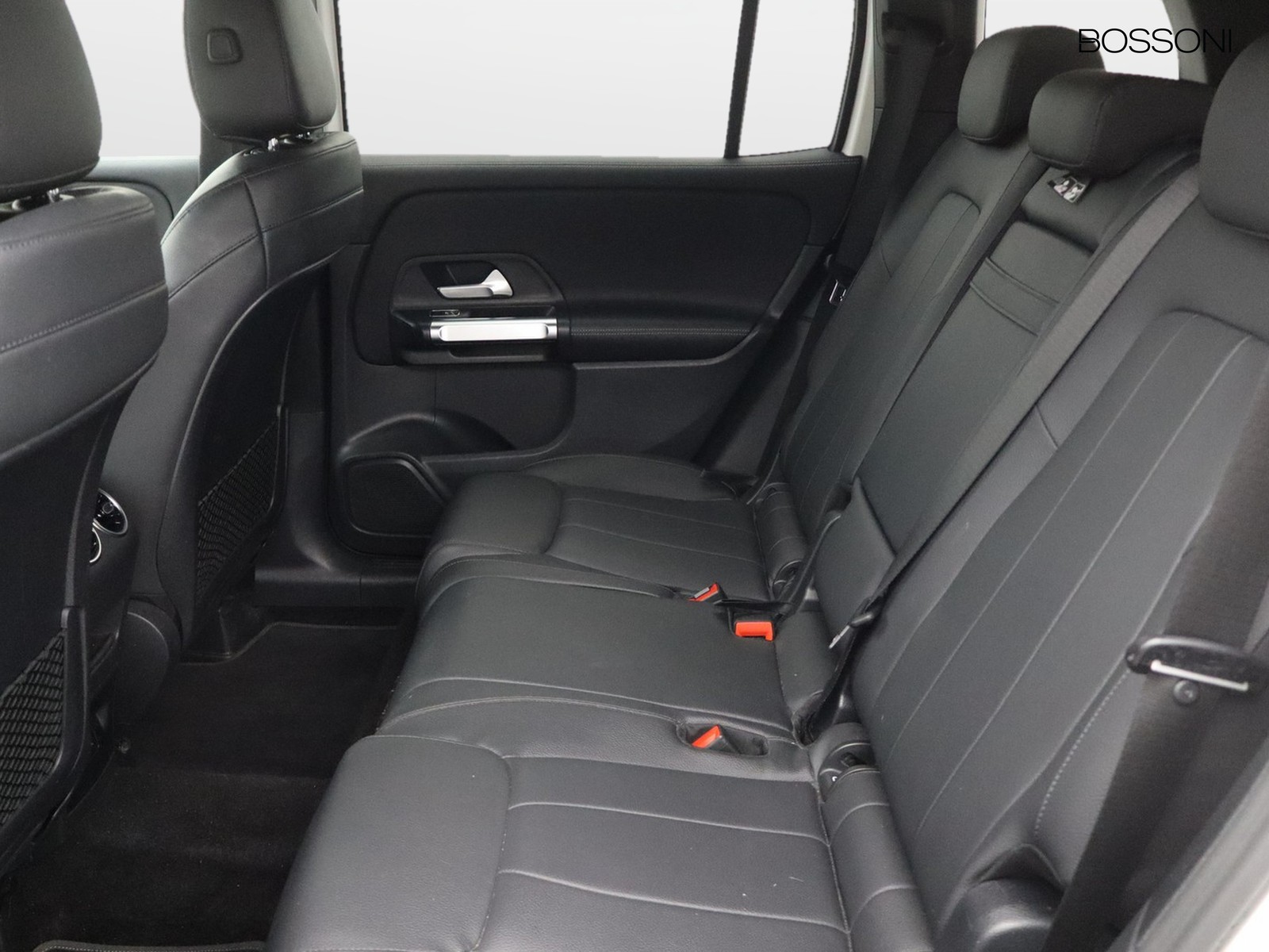 8 - Mercedes GLB 200 d sport plus 8g-dct
