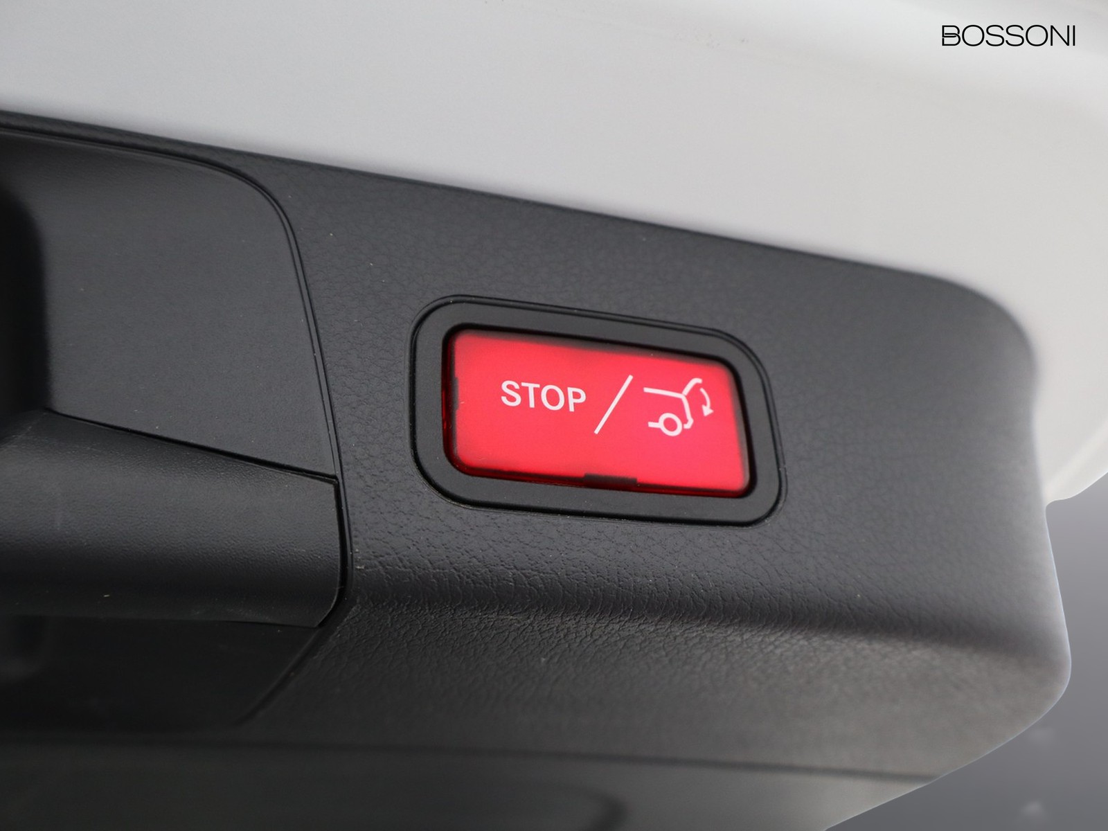 17 - Mercedes GLB 200 d sport plus 8g-dct