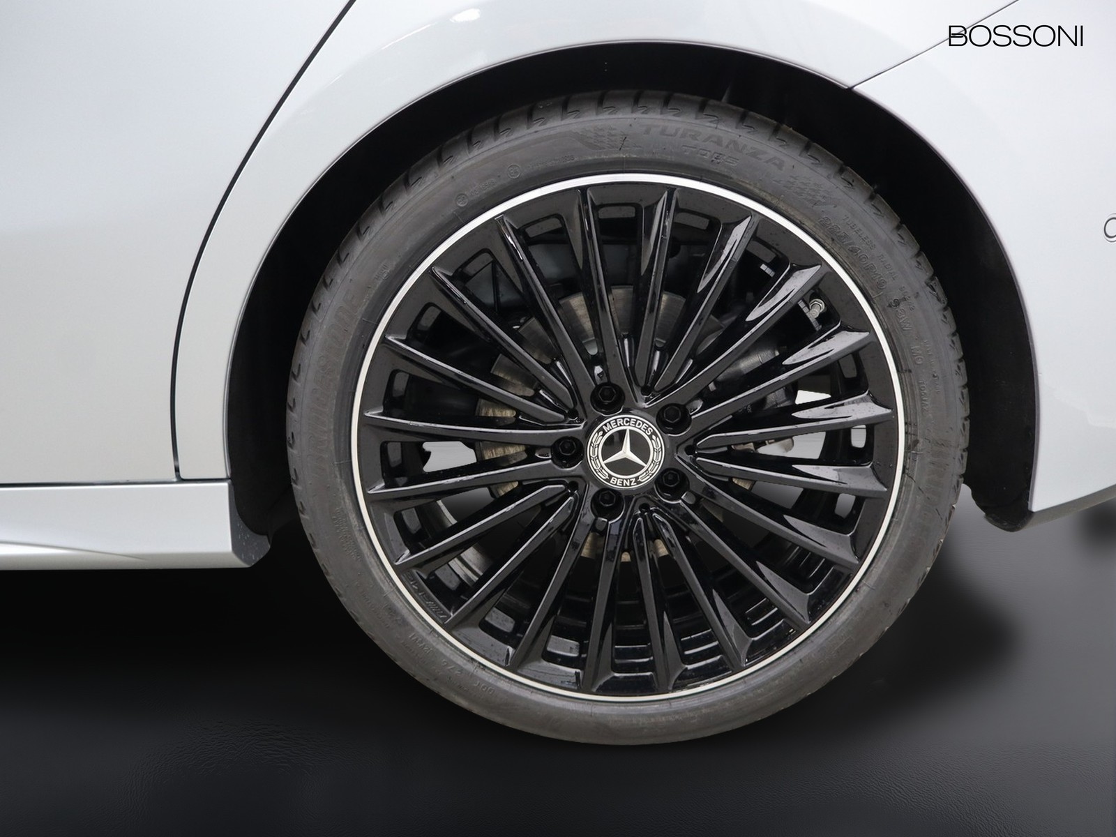 4 - Mercedes Classe A 250 amg line premium 4matic speedshift dct amg 8g