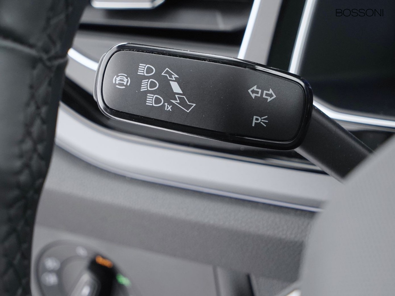 29 - Volkswagen Taigo 1.0 tsi 115cv r-line plus