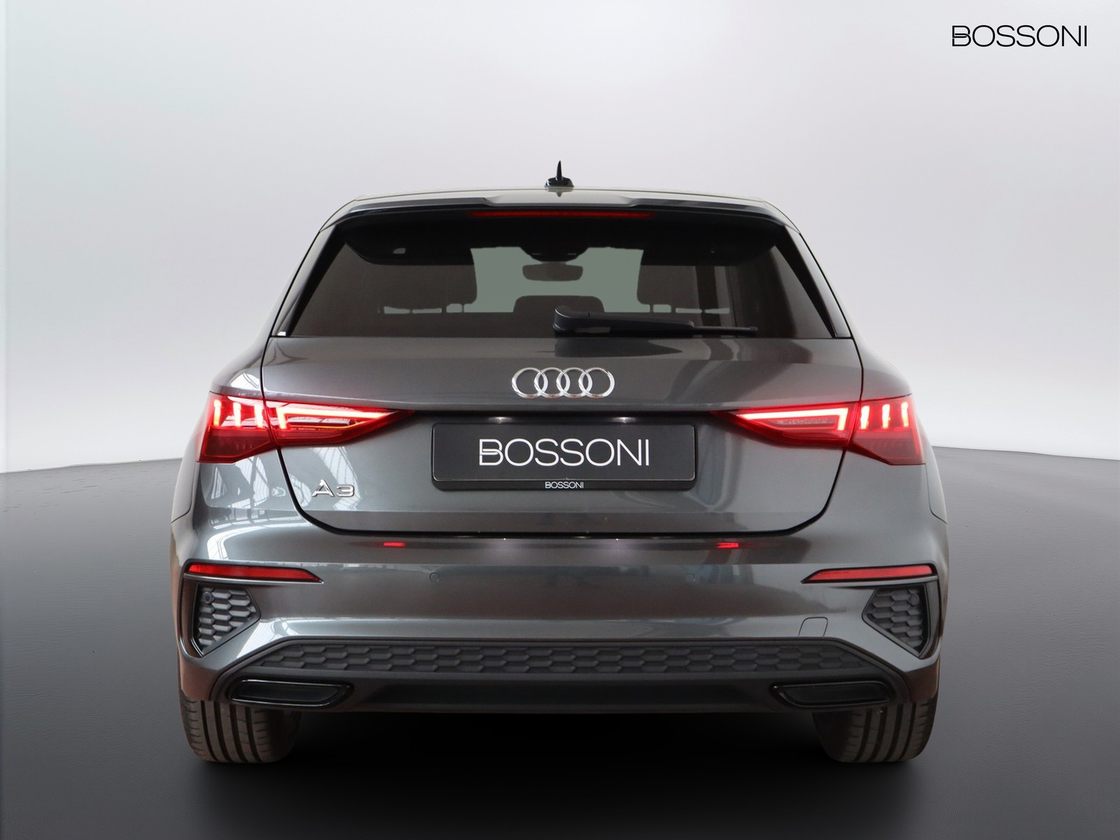 6 - Audi A3 sportback 30 2.0 tdi s line edition s tronic