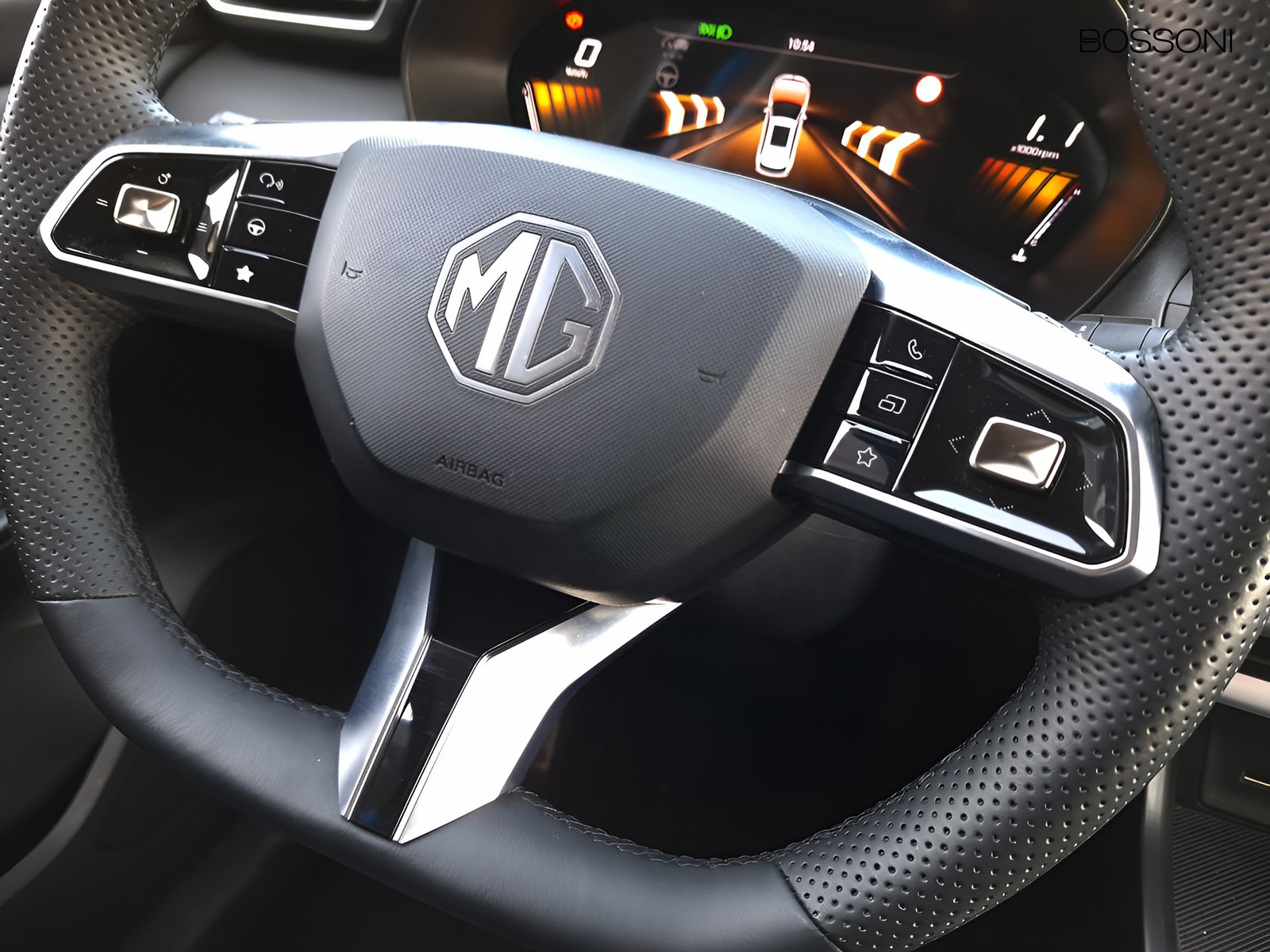 20 - Mg ZS 1.5 hybrid+ luxury auto