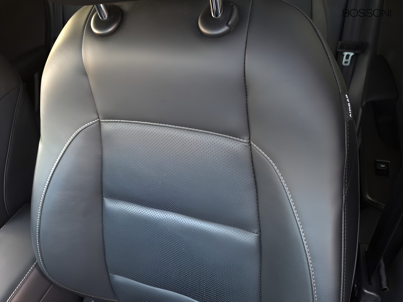 21 - Mg ZS 1.5 hybrid+ luxury auto