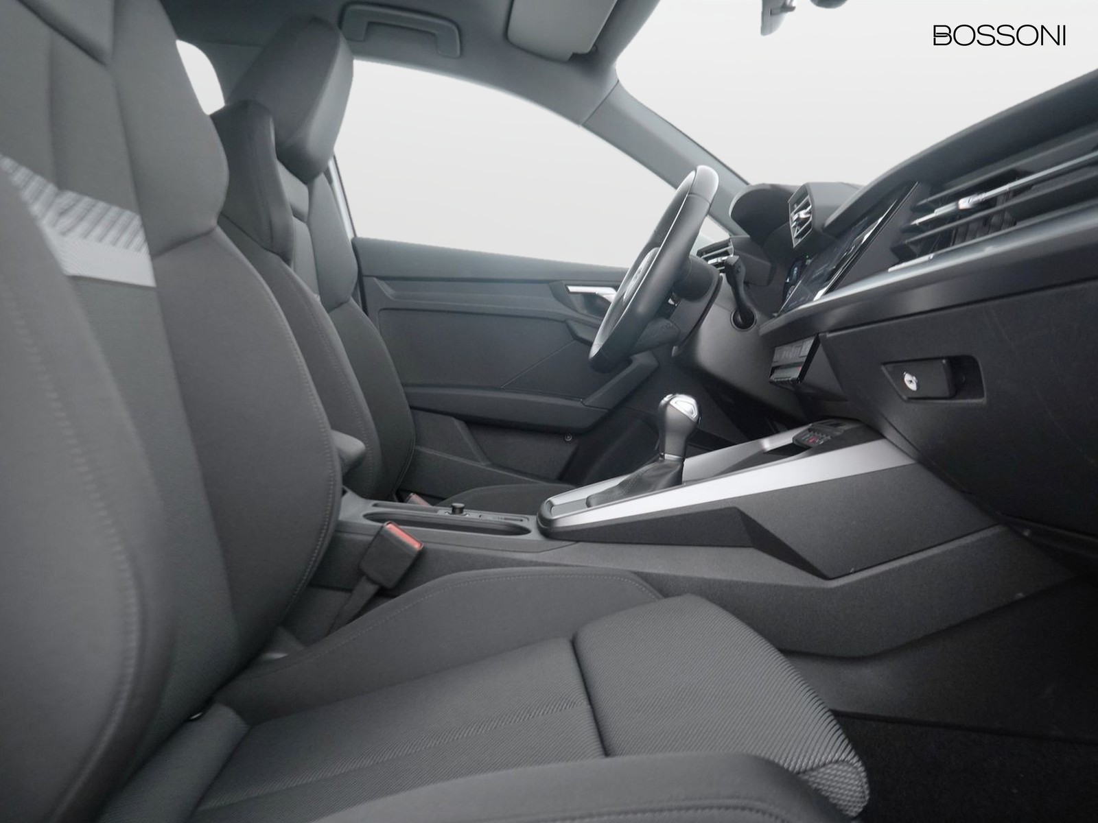 16 - Audi A3 sportback 30 1.0 tfsi business advanced