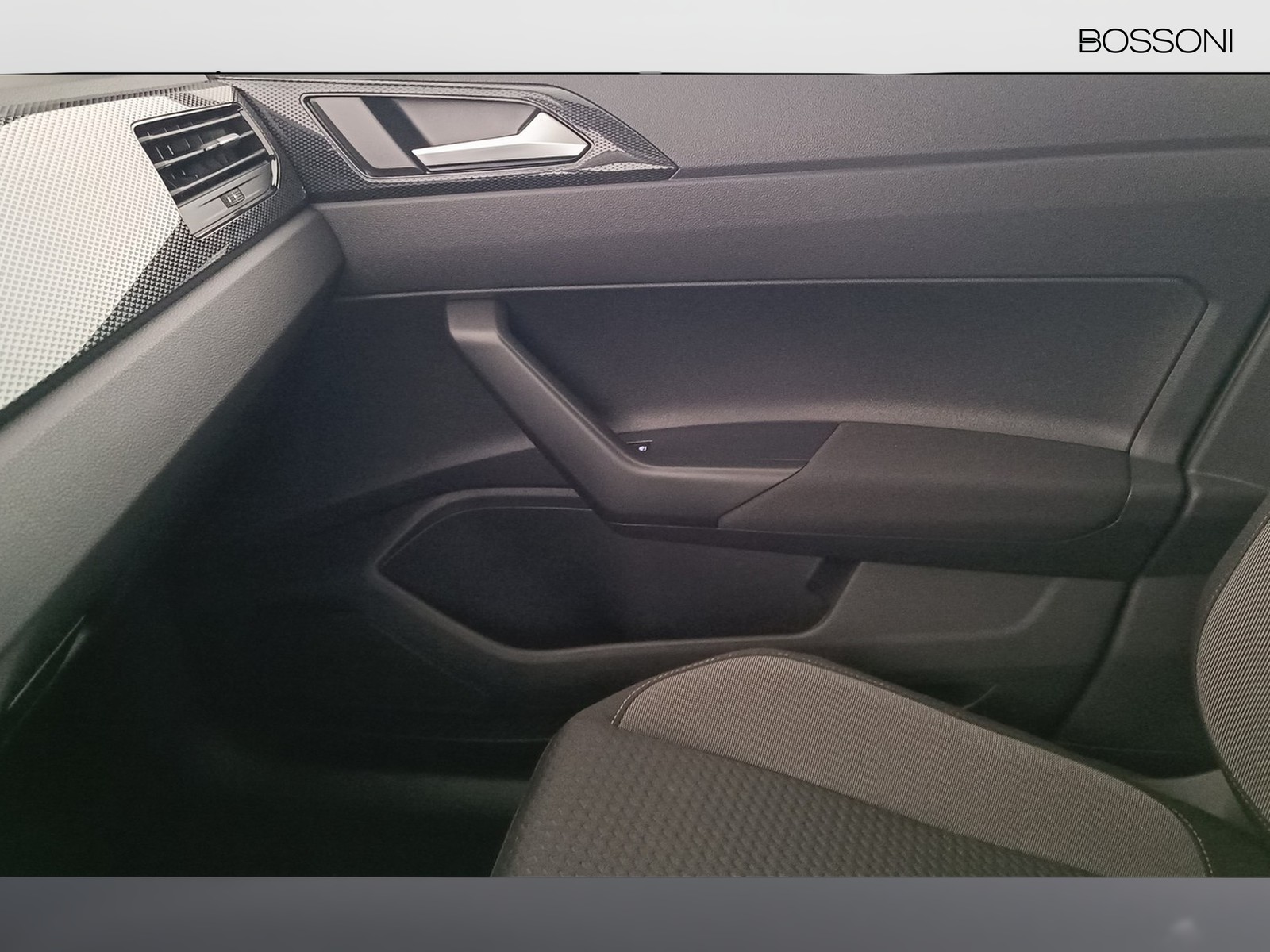 12 - Volkswagen Polo 1.0 tsi 95cv edition plus