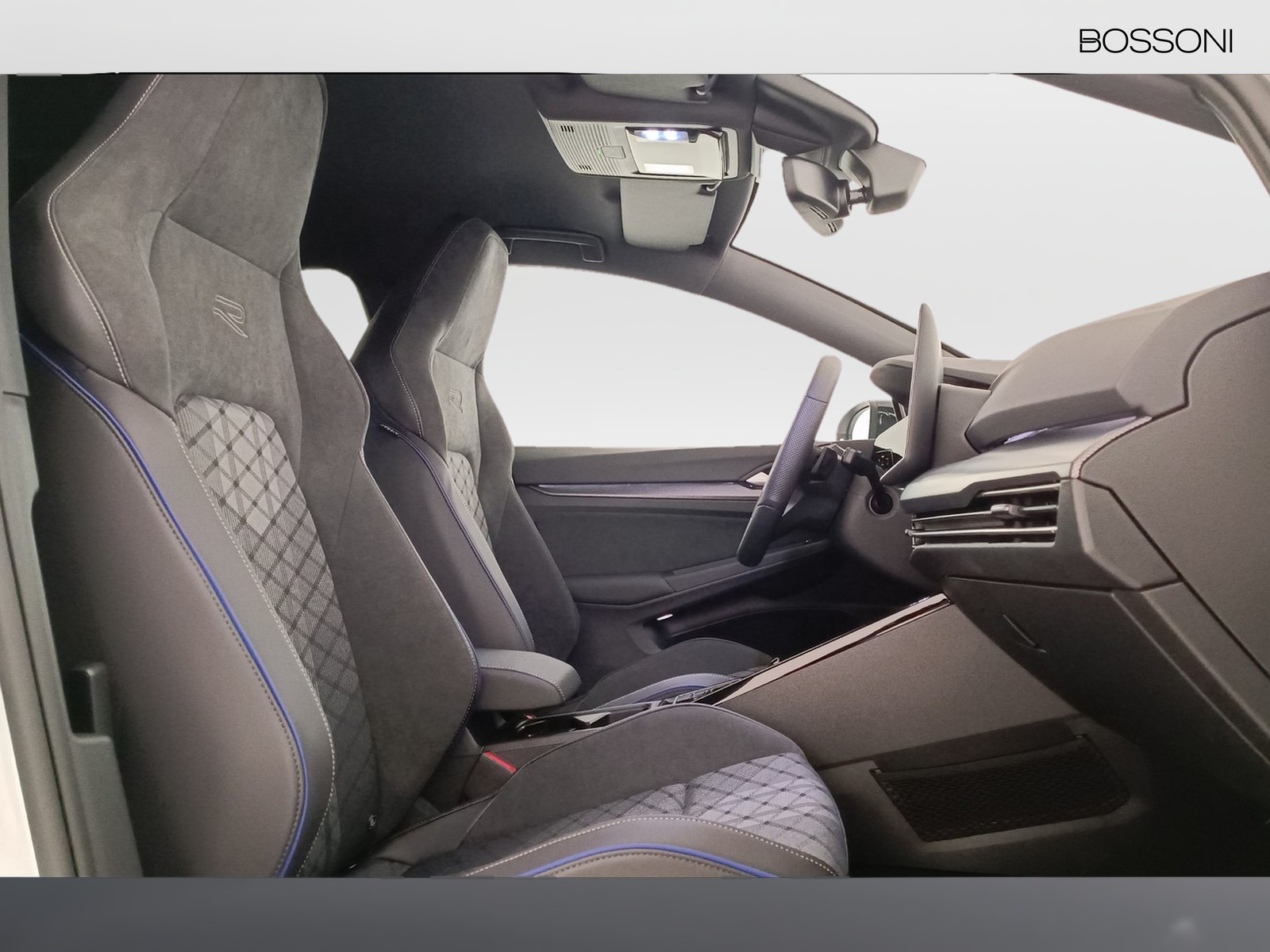 8 - Volkswagen Golf 1.5 etsi act 115cv r-line plus