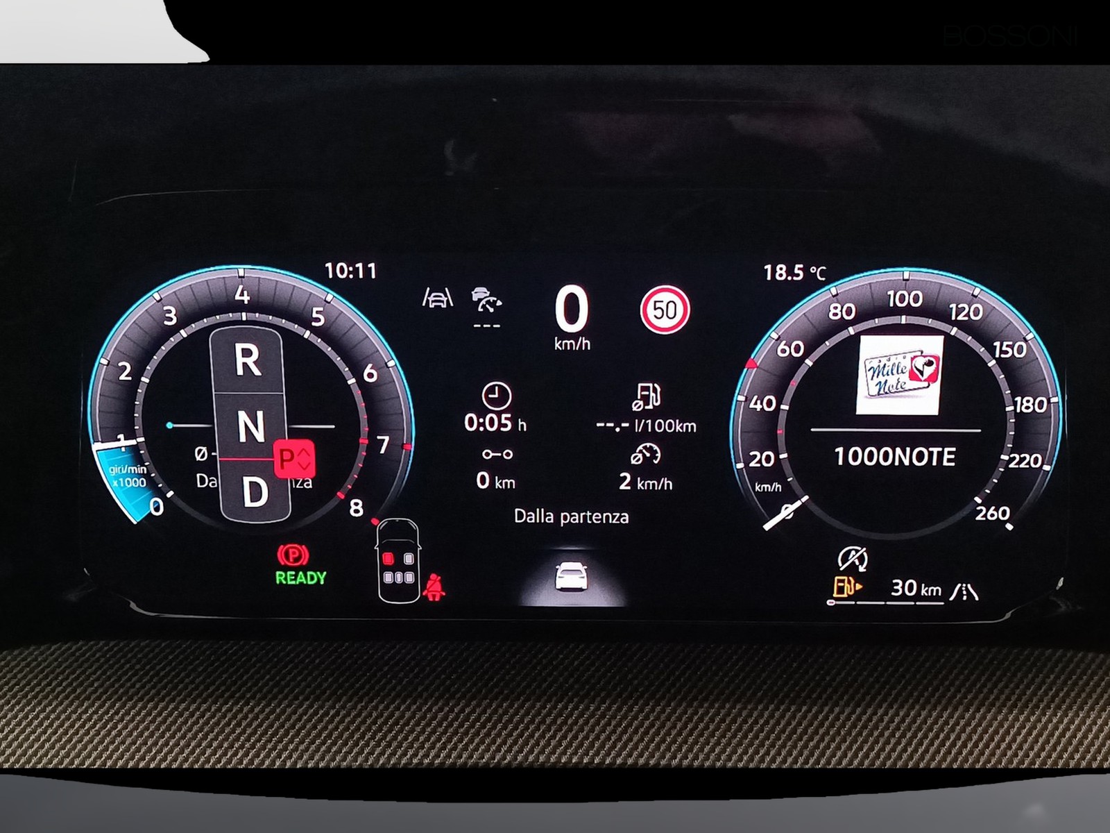 17 - Volkswagen Golf 1.5 etsi act 115cv r-line plus