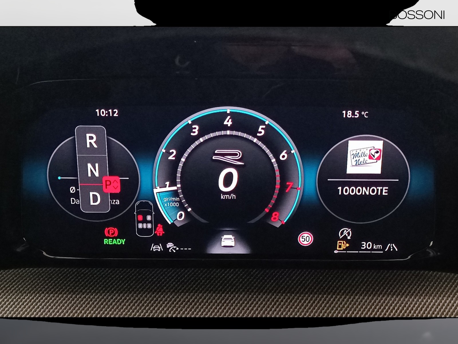 18 - Volkswagen Golf 1.5 etsi act 115cv r-line plus