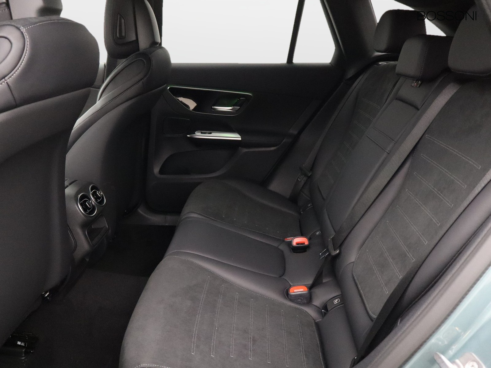 8 - Mercedes GLC suv 220 d amg line advanced 4matic 9g-tronic