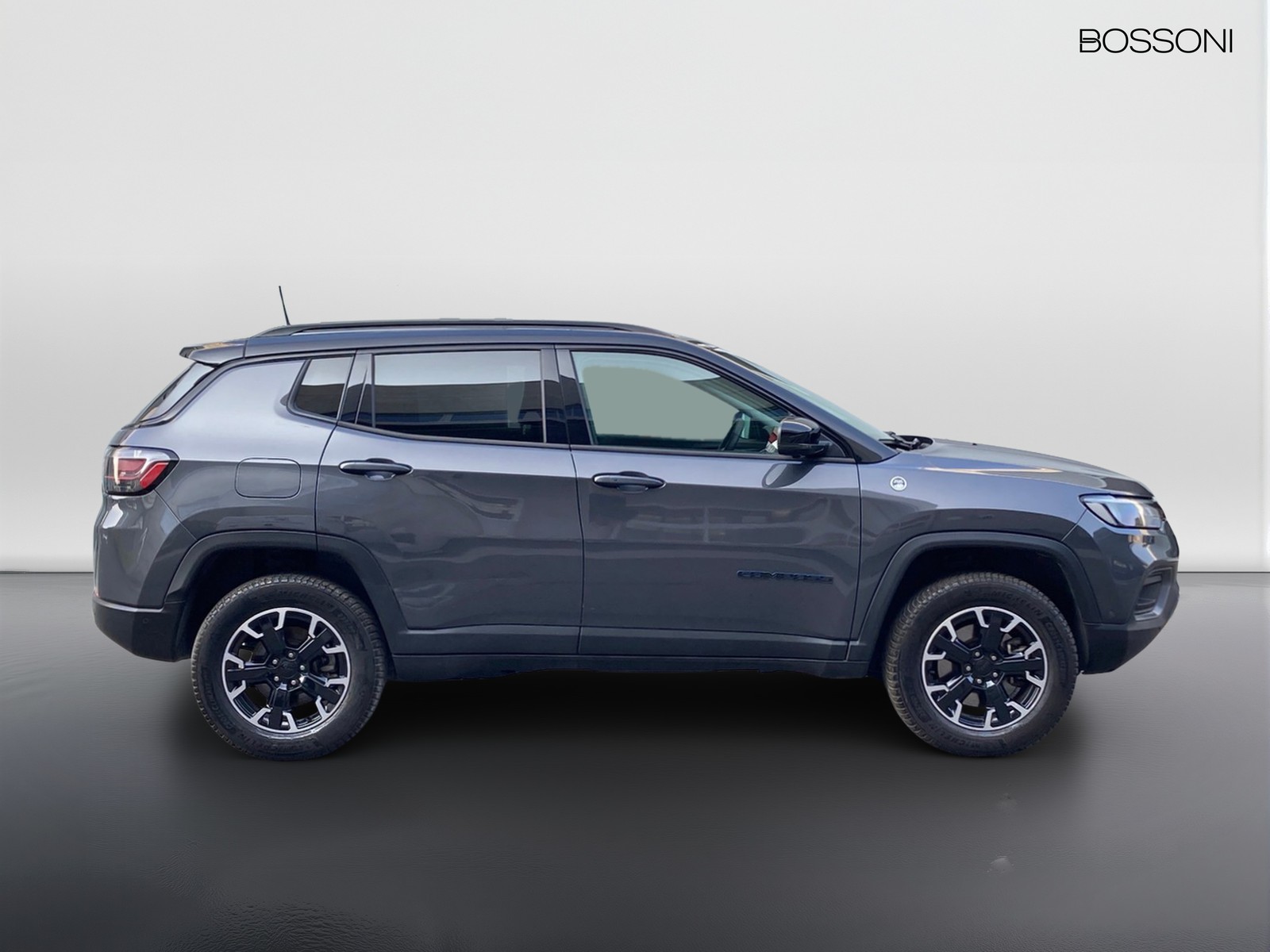 5 - Jeep Compass 1.3 turbo t4 phev trailhawk 4xe at6