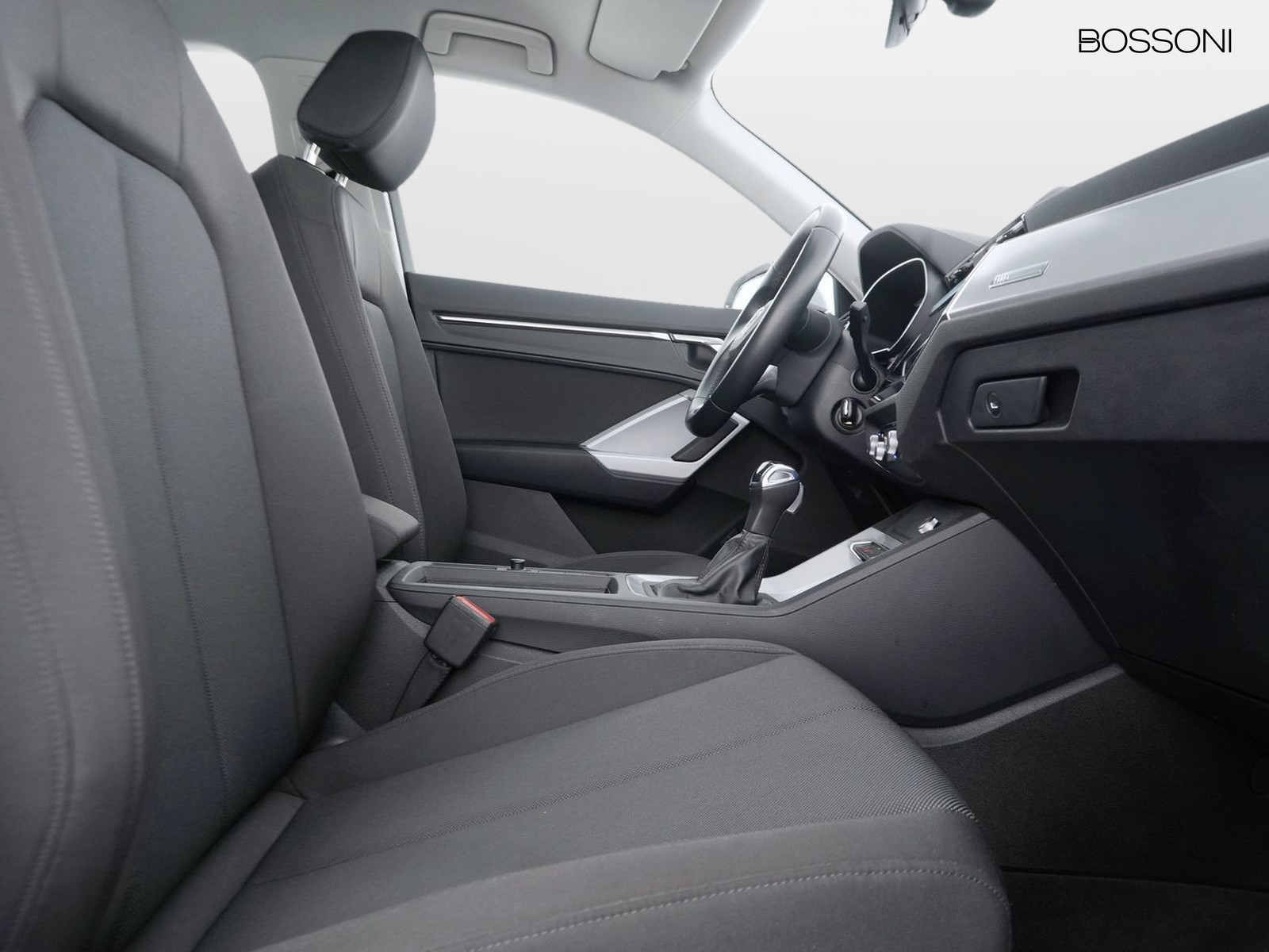 16 - Audi Q3 sportback 45 1.4 tfsi e business plus s tronic