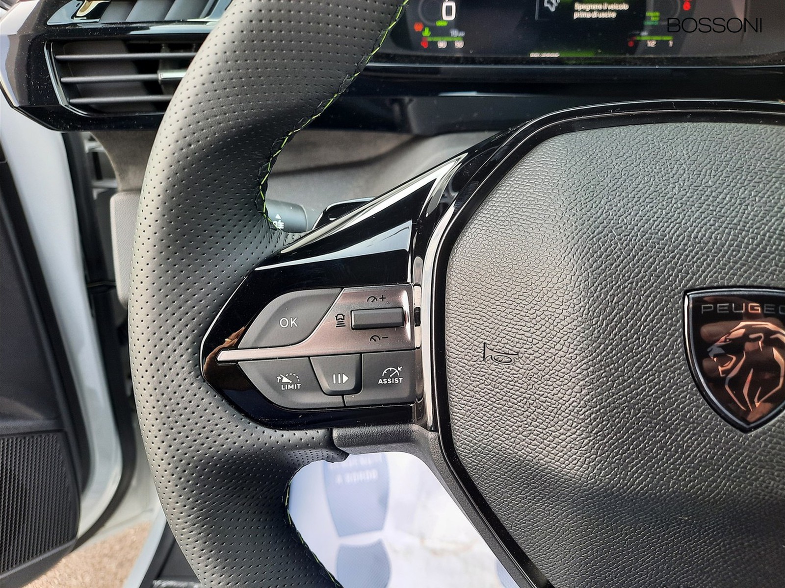 14 - Peugeot 308 sw 1.2 hybrid 145cv gt e-dcs6