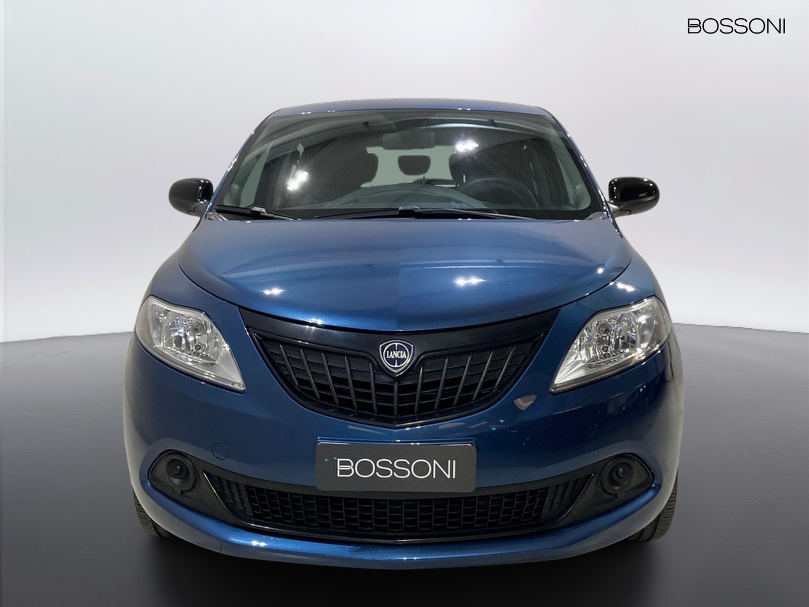 2 - Lancia Ypsilon 1.0 firefly hybrid 70cv silver s&s