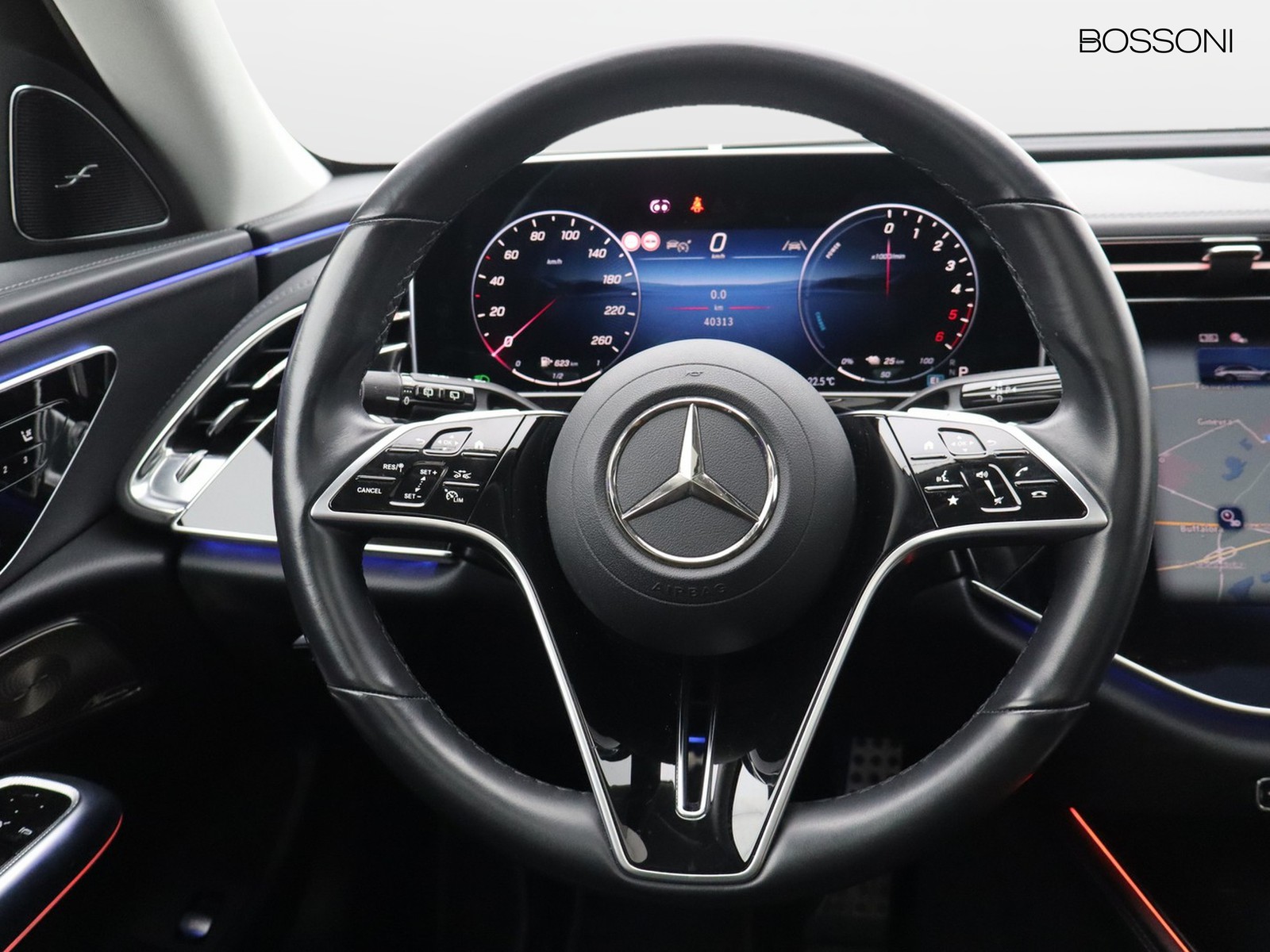17 - Mercedes Classe E station wagon all-terrain 300 de plug-in hybrid premium 4matic 9g-tronic