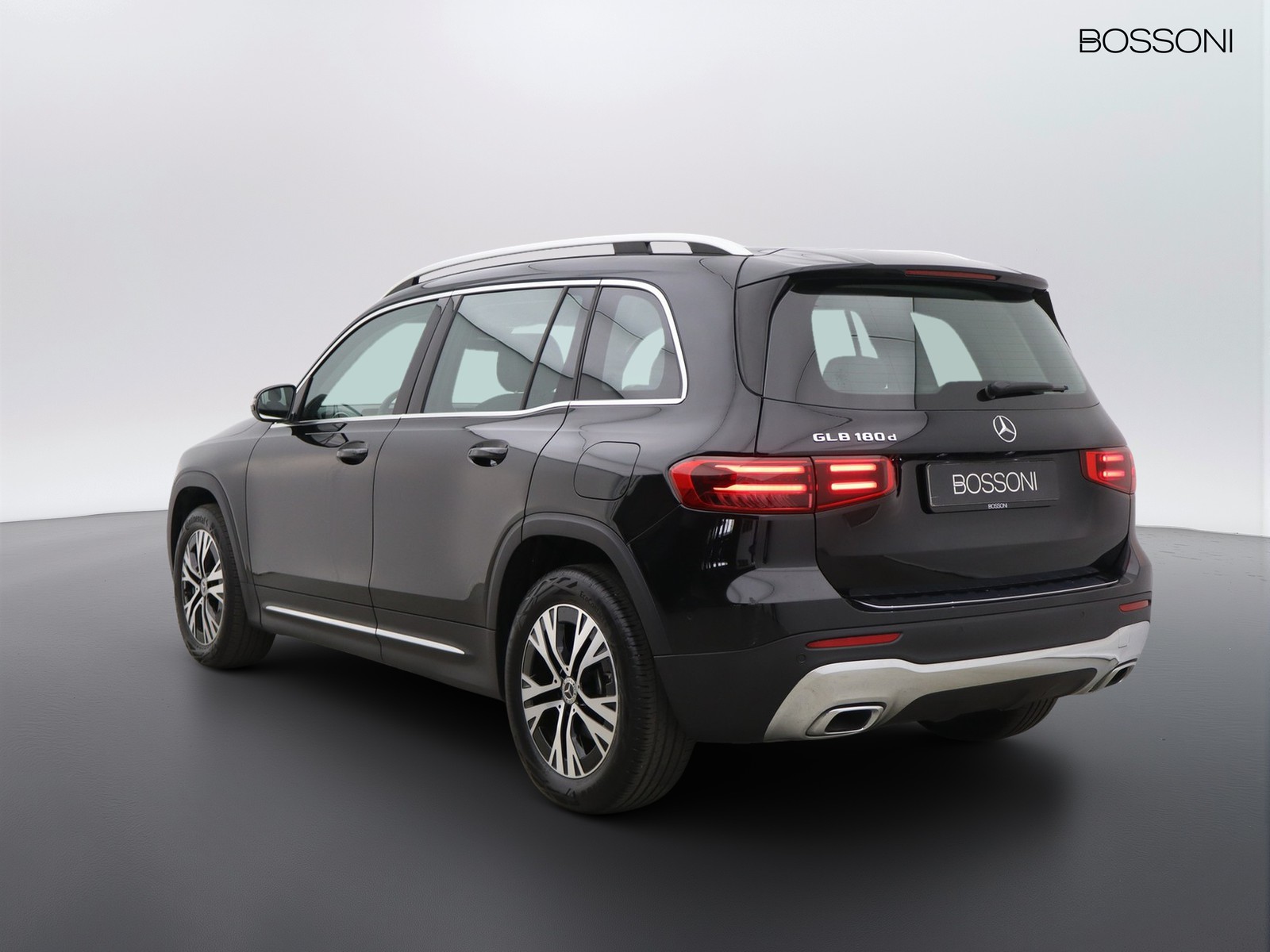 5 - Mercedes GLB 180 d progressive advanced 8g-dct