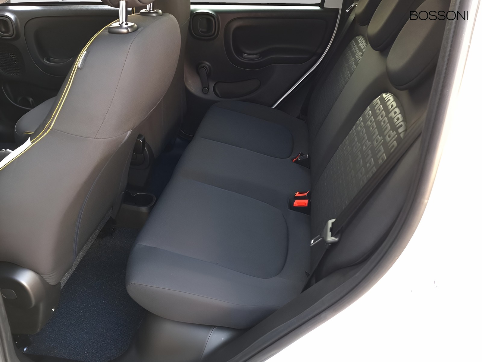 11 - Fiat Pandina cross 1.0 firefly hybrid 65cv cross s&s