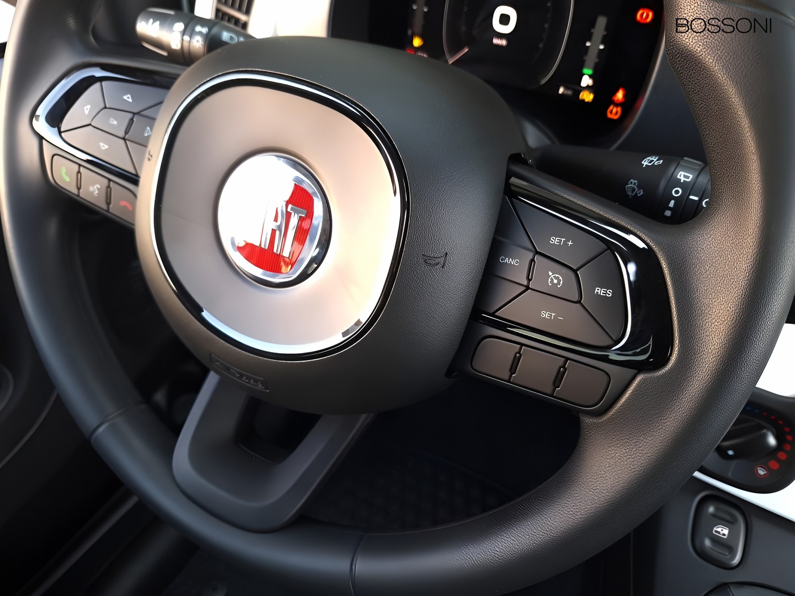 18 - Fiat Pandina cross 1.0 firefly hybrid 65cv cross s&s