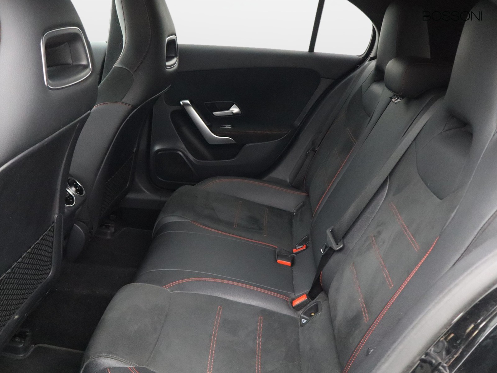 8 - Mercedes Classe A 200 d premium 8g-dct