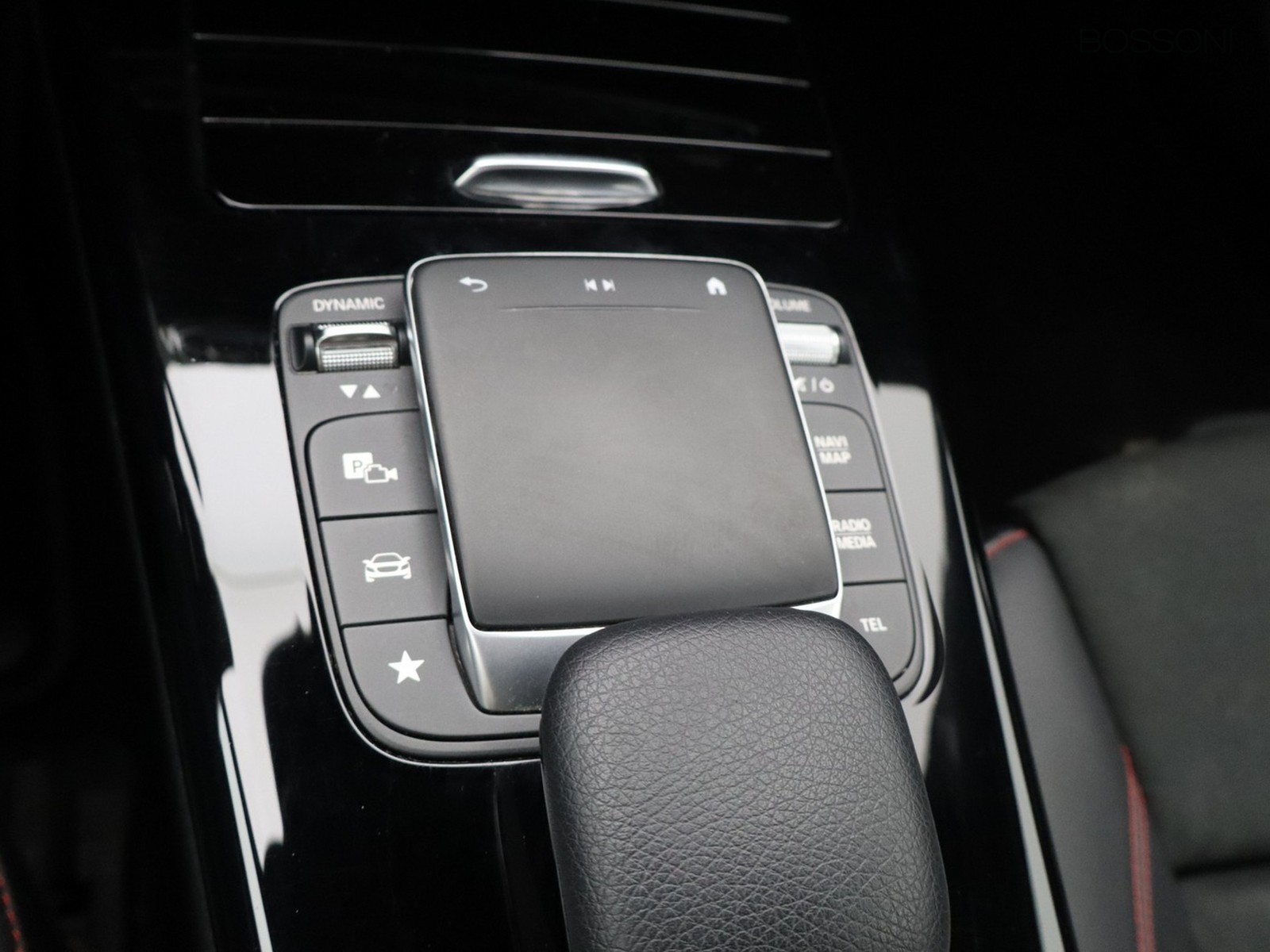 14 - Mercedes Classe A 200 d premium 8g-dct
