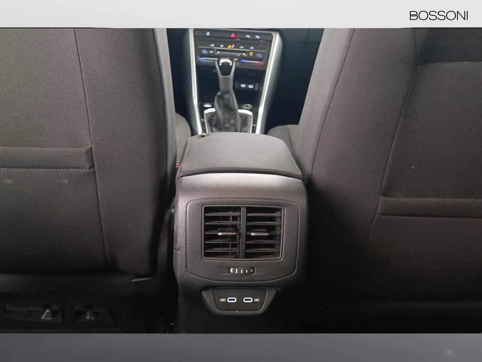 24 - Volkswagen T-Roc 2.0 tdi scr 115cv life