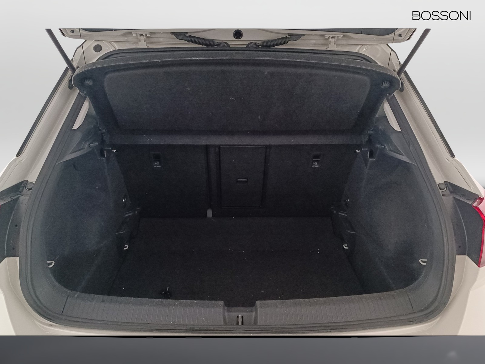 26 - Volkswagen T-Roc 2.0 tdi scr 115cv life