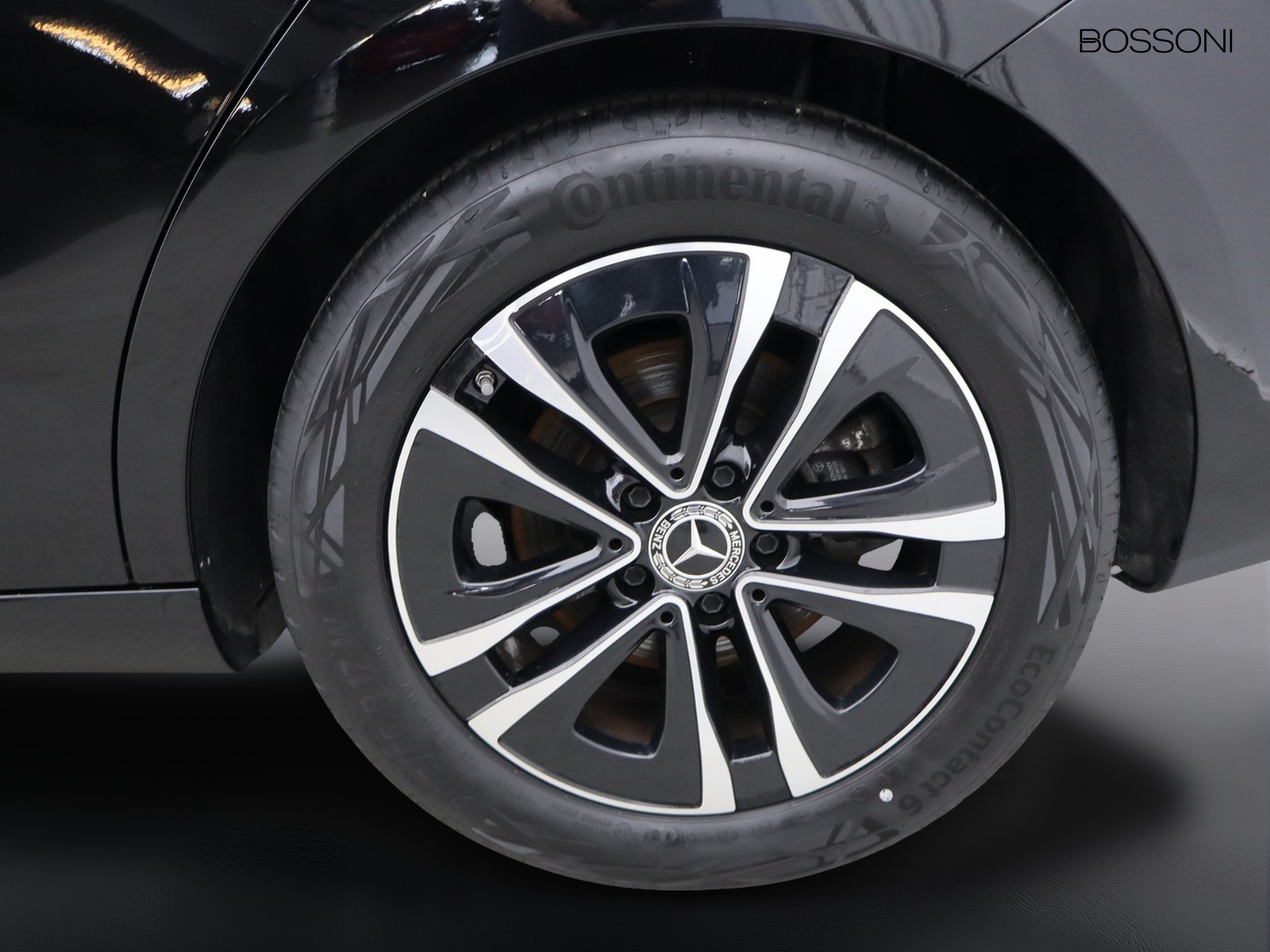 4 - Mercedes CLA shooting brake 180 d advanced 8g-dct