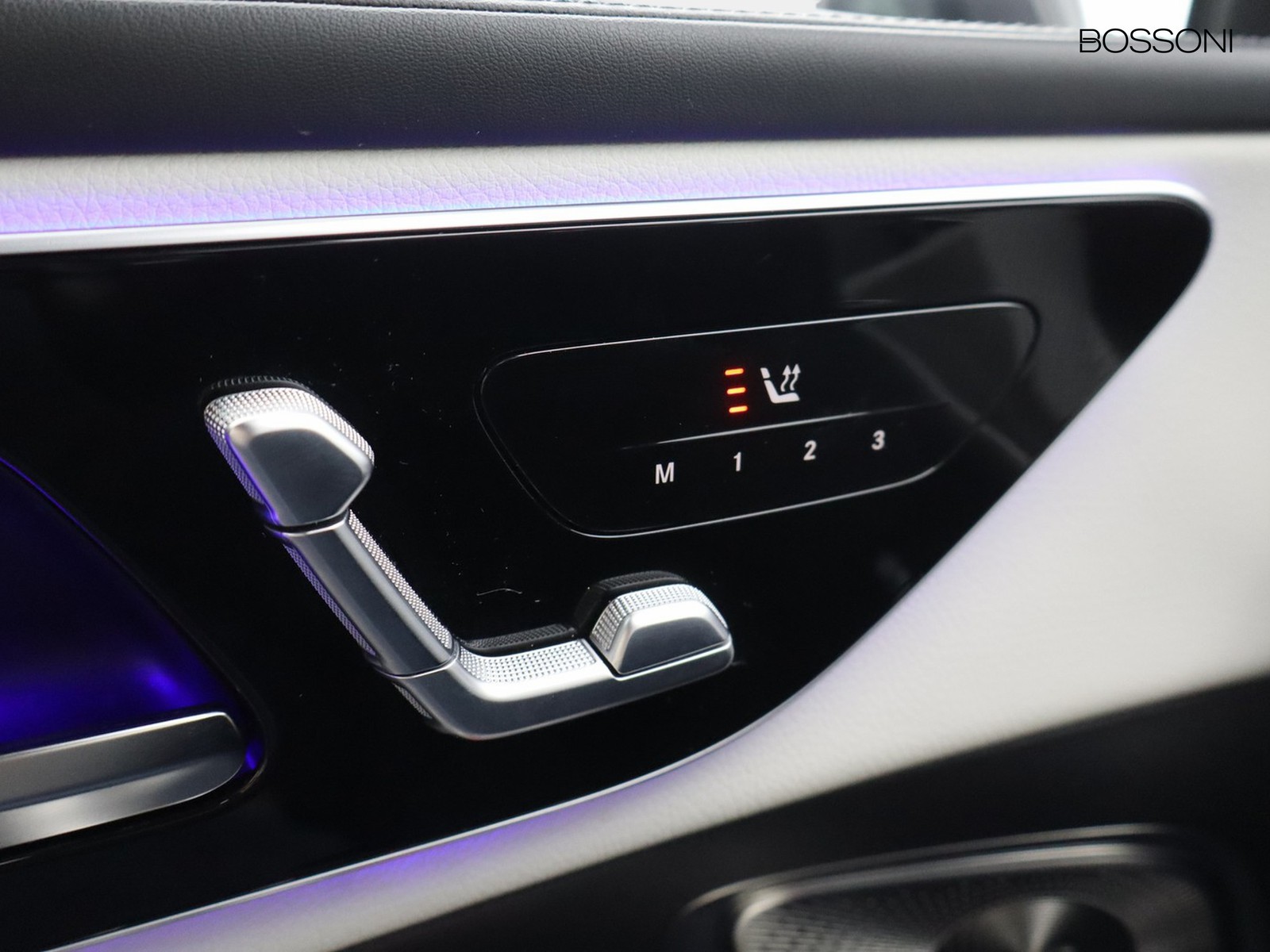 15 - Mercedes GLC coupe 300 de plug-in hybrid amg line premium 4matic 9g-tronic