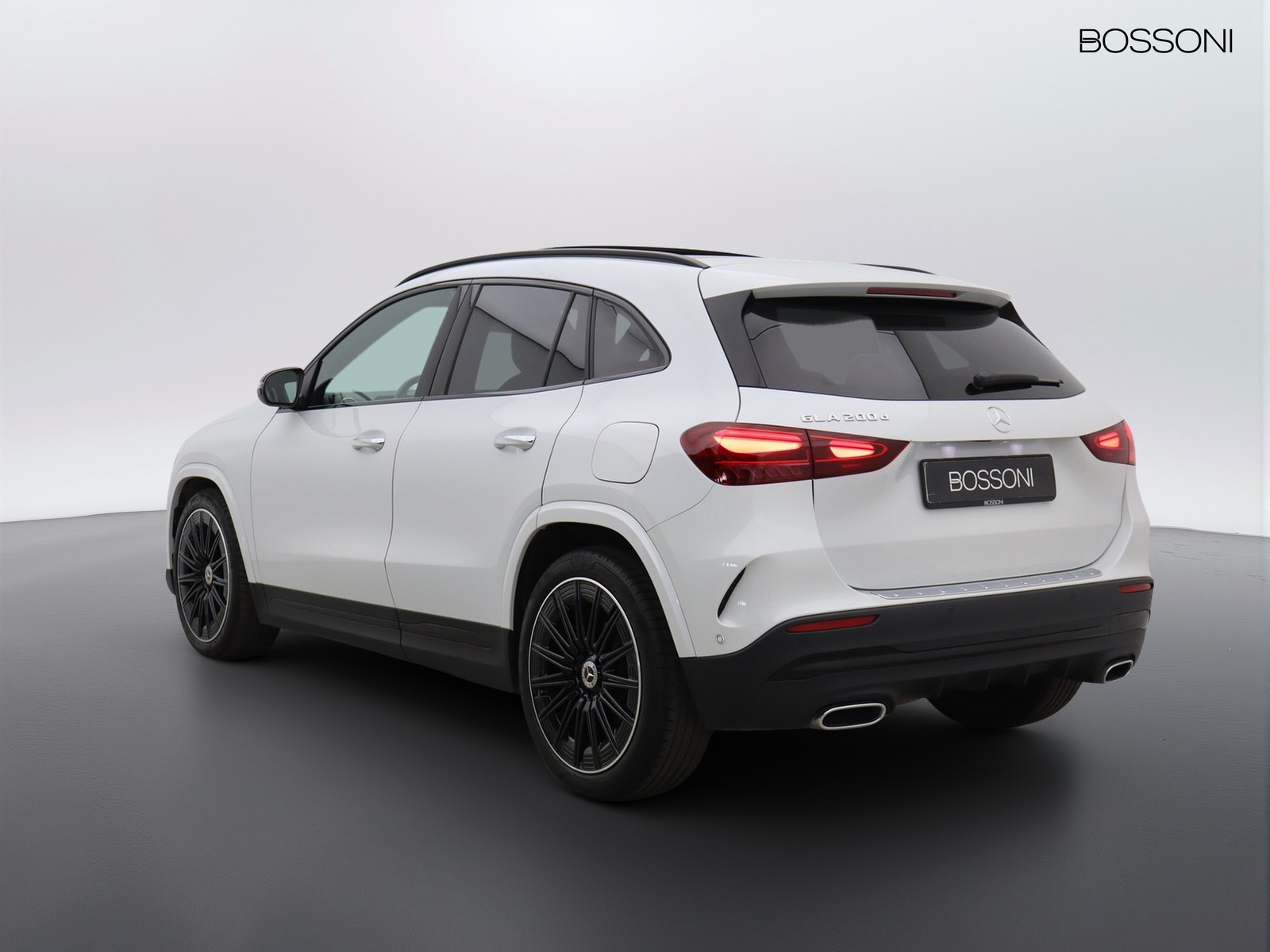 6 - Mercedes GLA 200 d amg line premium 8g-dct