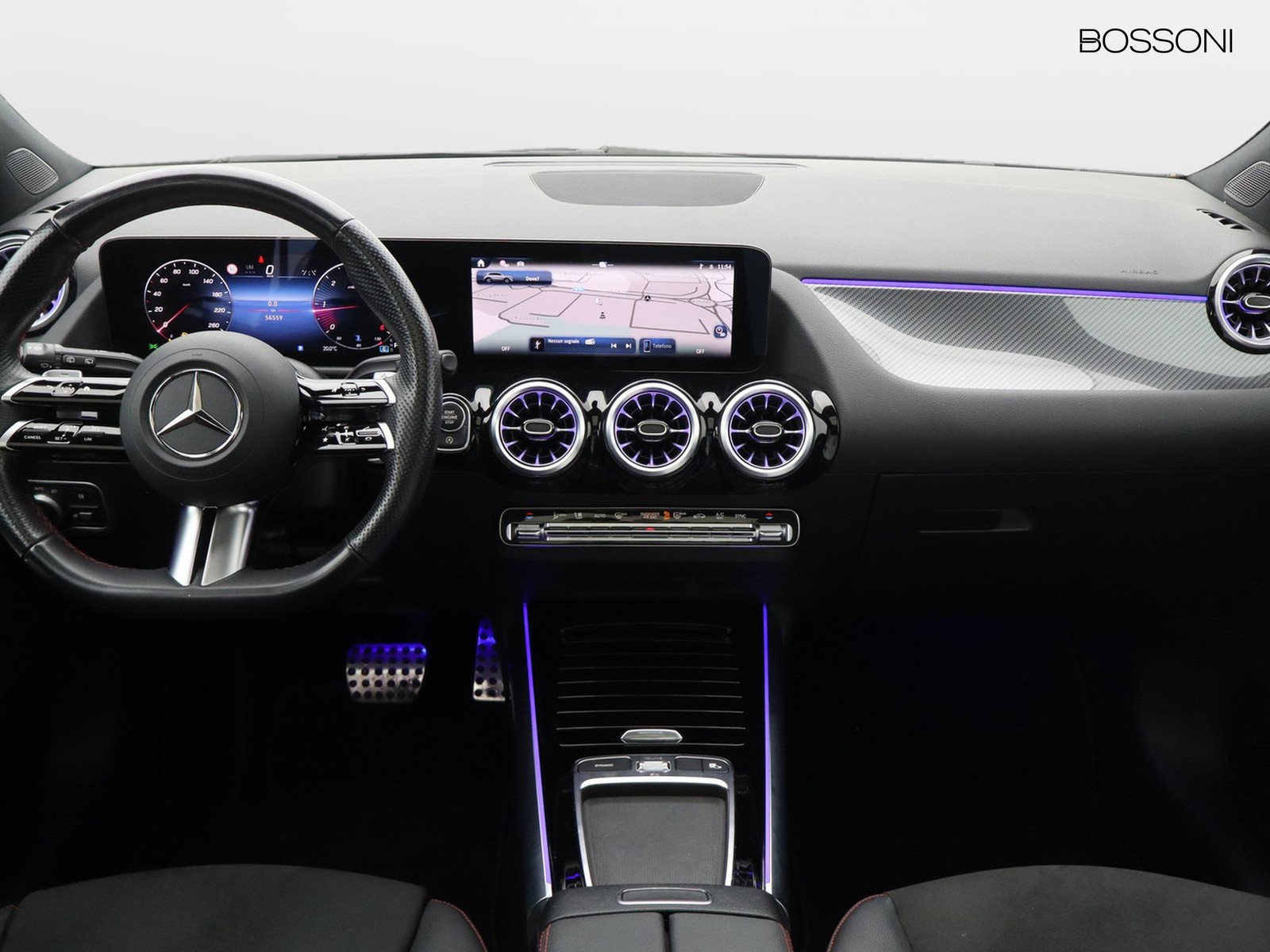 14 - Mercedes GLA 200 d amg line premium 8g-dct