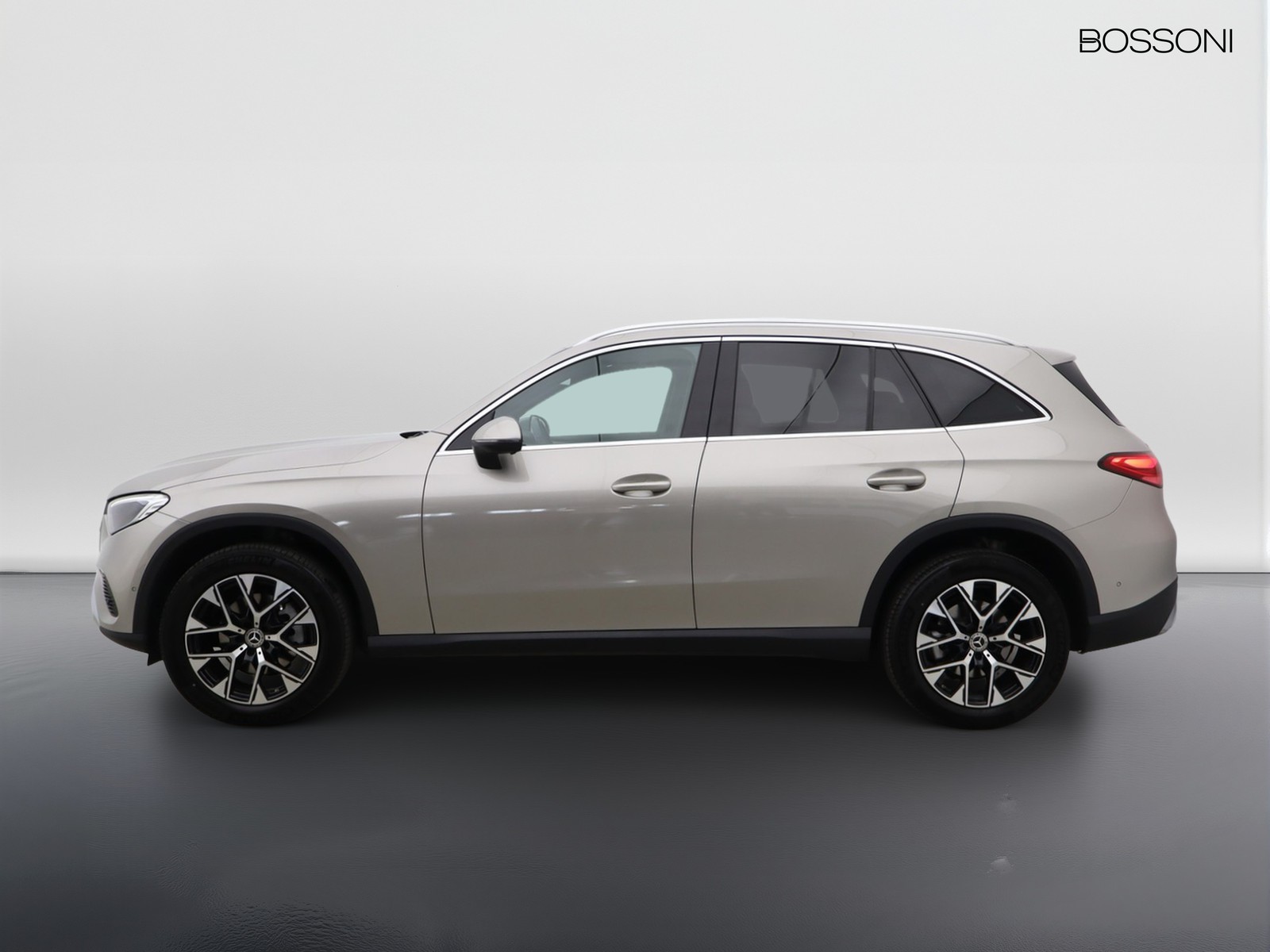 3 - Mercedes GLC suv 220 d advanced 4matic 9g-tronic