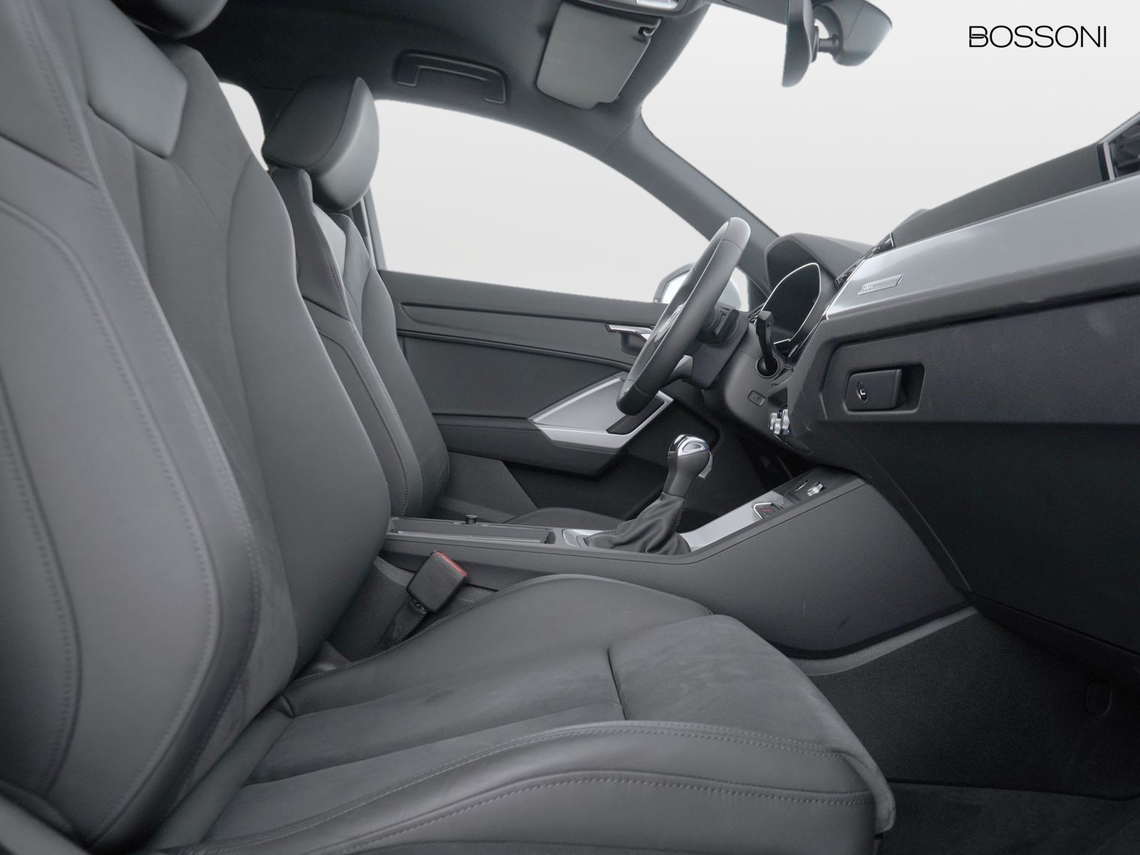 16 - Audi Q3 sportback 35 2.0 tdi s line edition s tronic