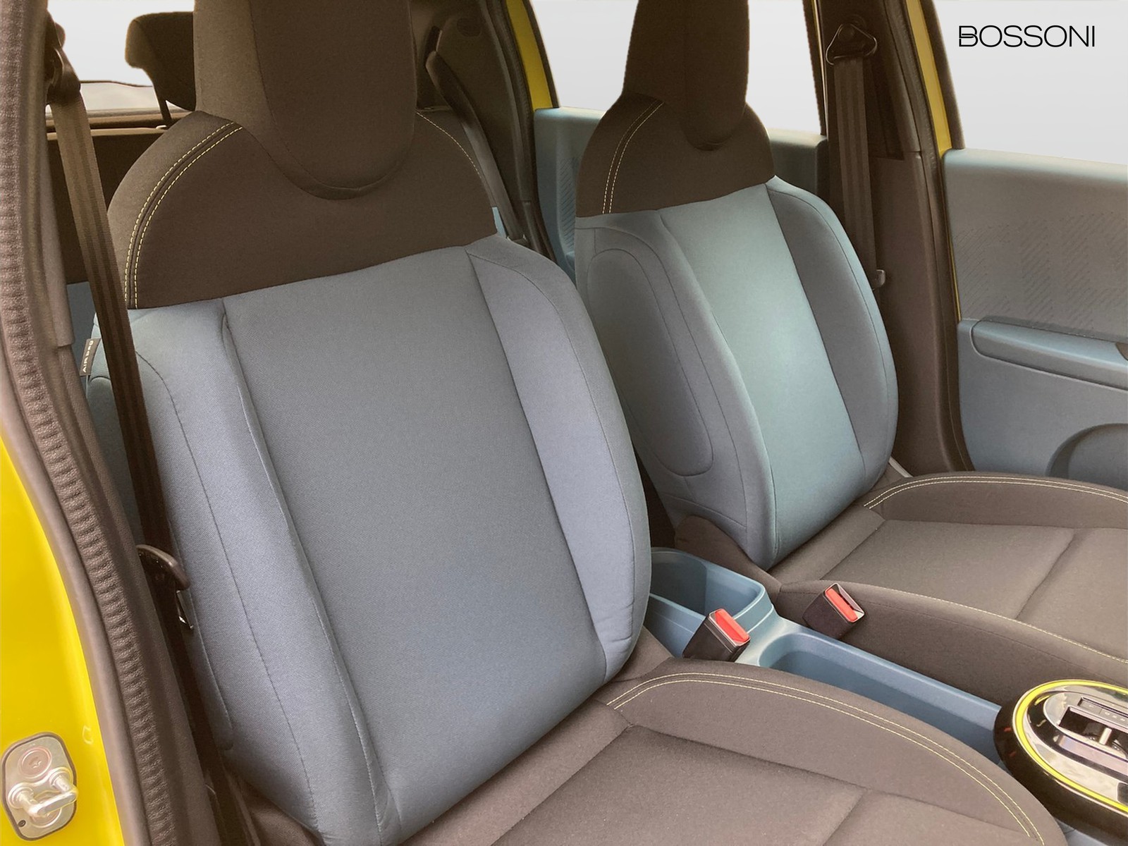 8 - Fiat Grande Panda 1.2 hybrid 110cv icon