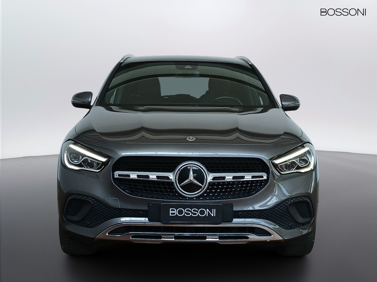 2 - Mercedes GLA 200 d sport plus 8g-dct