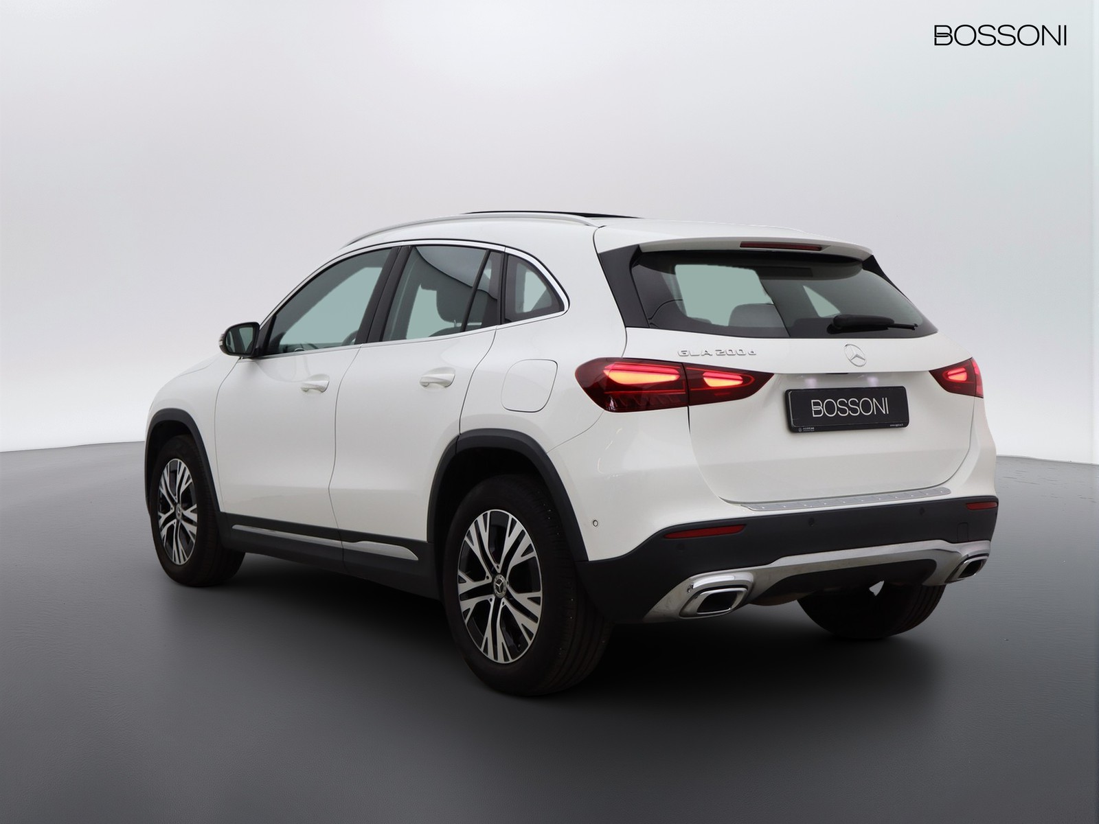 5 - Mercedes GLA 200 d progressive advanced 8g-dct