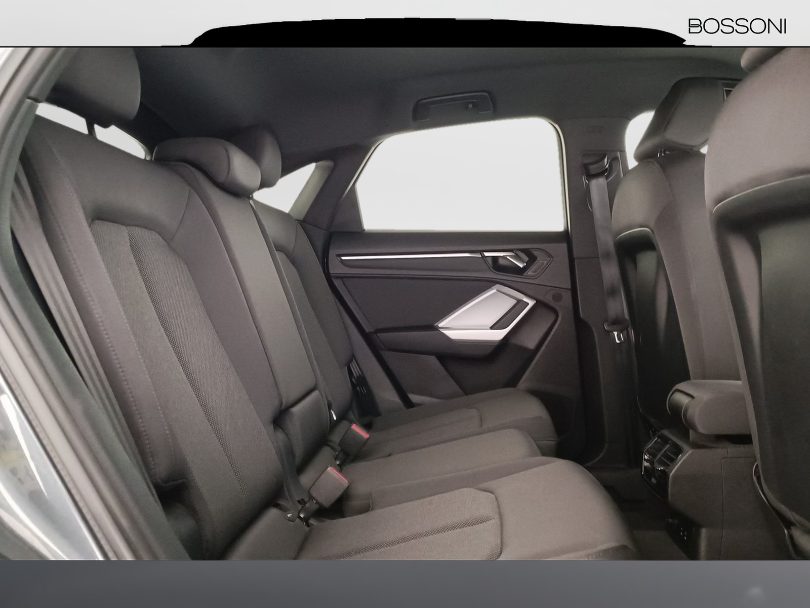 9 - Audi Q3 sportback 35 1.5 tfsi evo2 s line edition