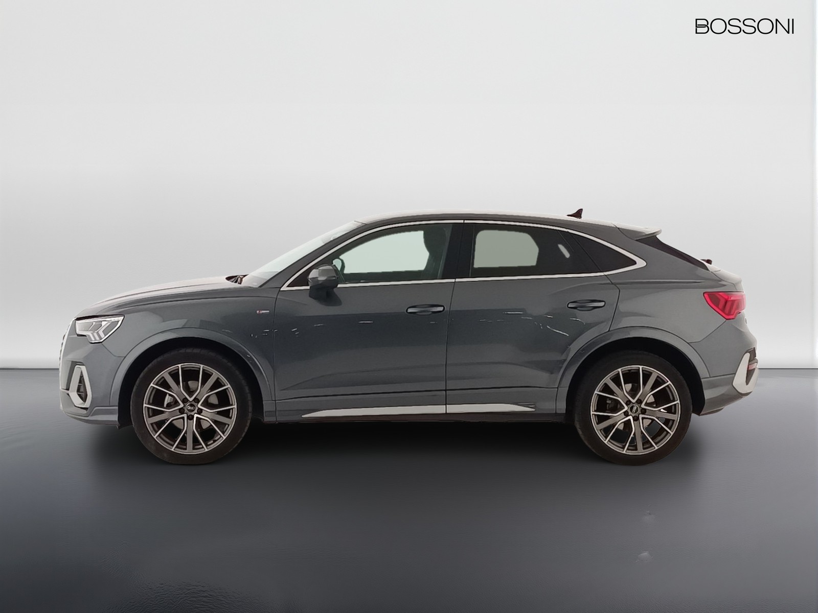 15 - Audi Q3 sportback 35 1.5 tfsi evo2 s line edition