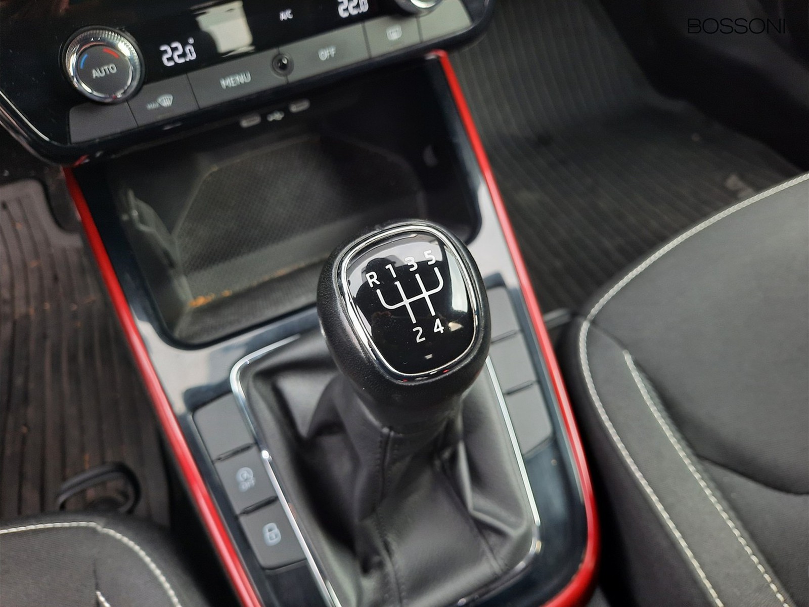11 - Skoda Fabia 1.0 tsi evo 95cv monte carlo