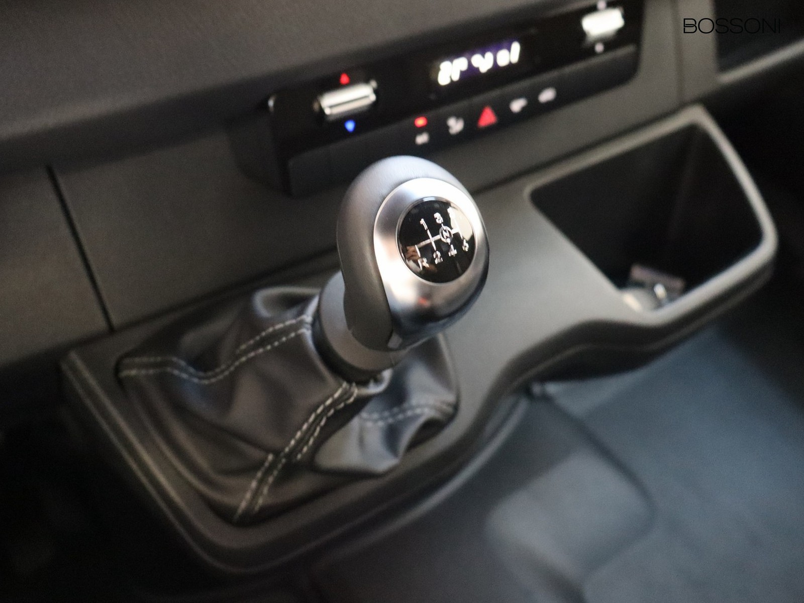 10 - Mercedes Vans Sprinter 315 rwd 2.0 cdi f 37/35 pro