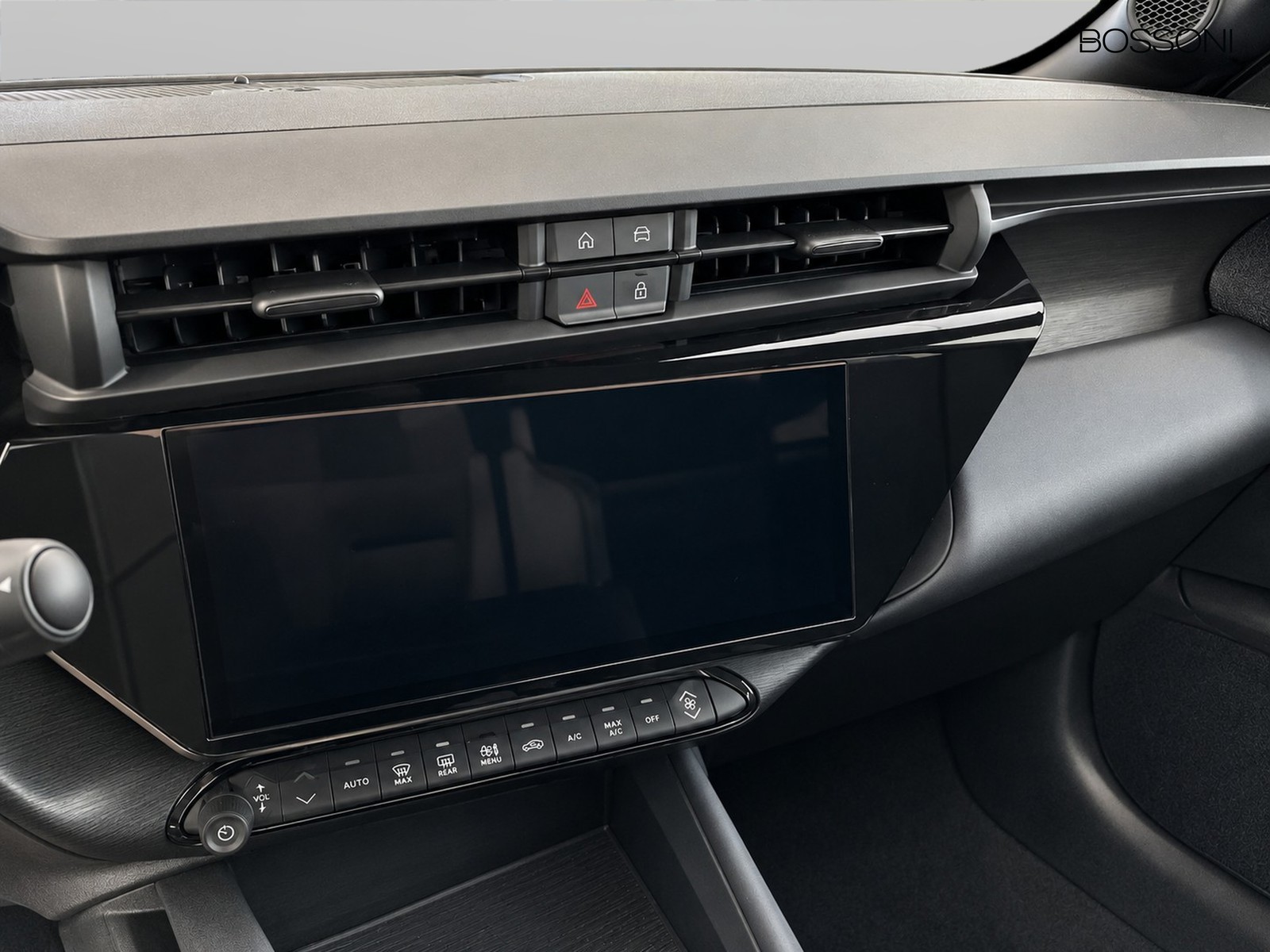 14 - Alfa Romeo Junior 1.2 hybrid 145cv ibrida edct6