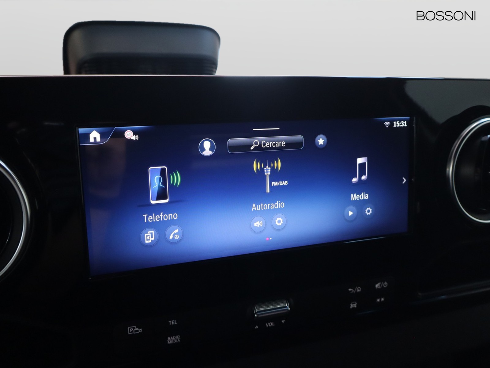 8 - Mercedes Vans Sprinter 319 rwd 2.0 cdi dc 43/35 pro