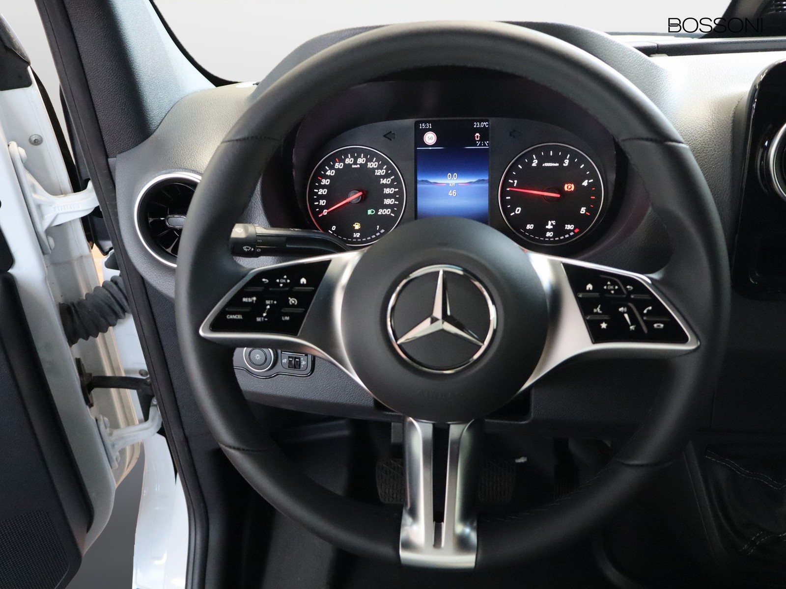 12 - Mercedes Vans Sprinter 315 rwd 2.0 cdi dc 43/35 pro