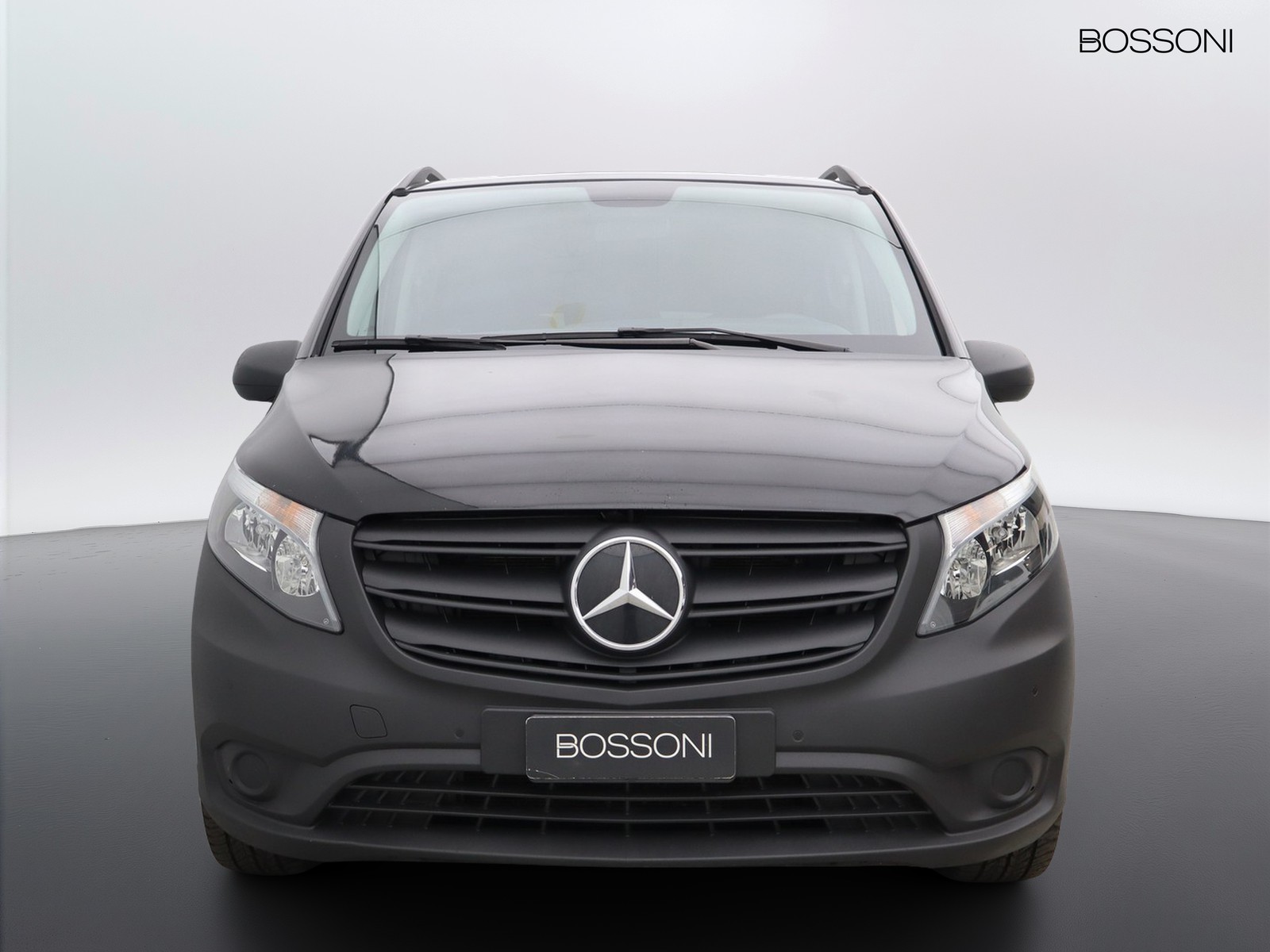 2 - Mercedes Vans Vito 116 cdi long tourer pro auto my20