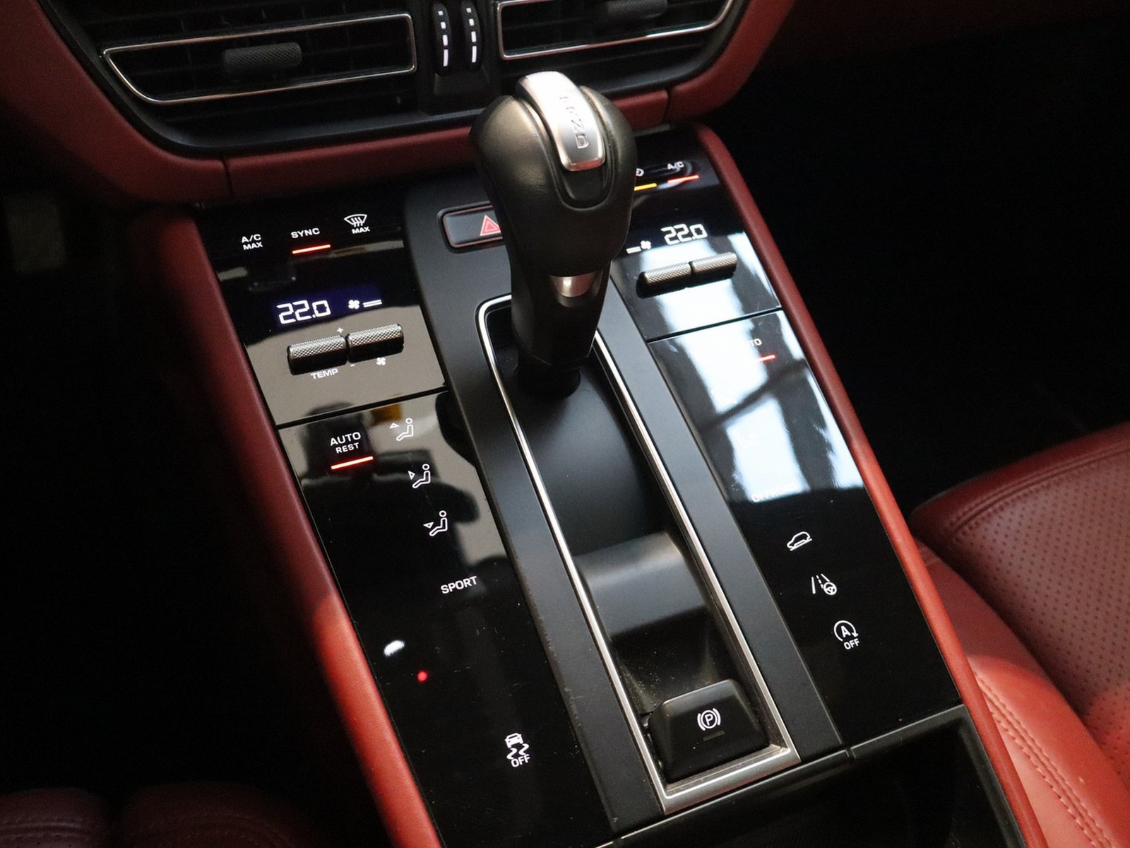 14 - Porsche Macan 2.0 265cv t pdk