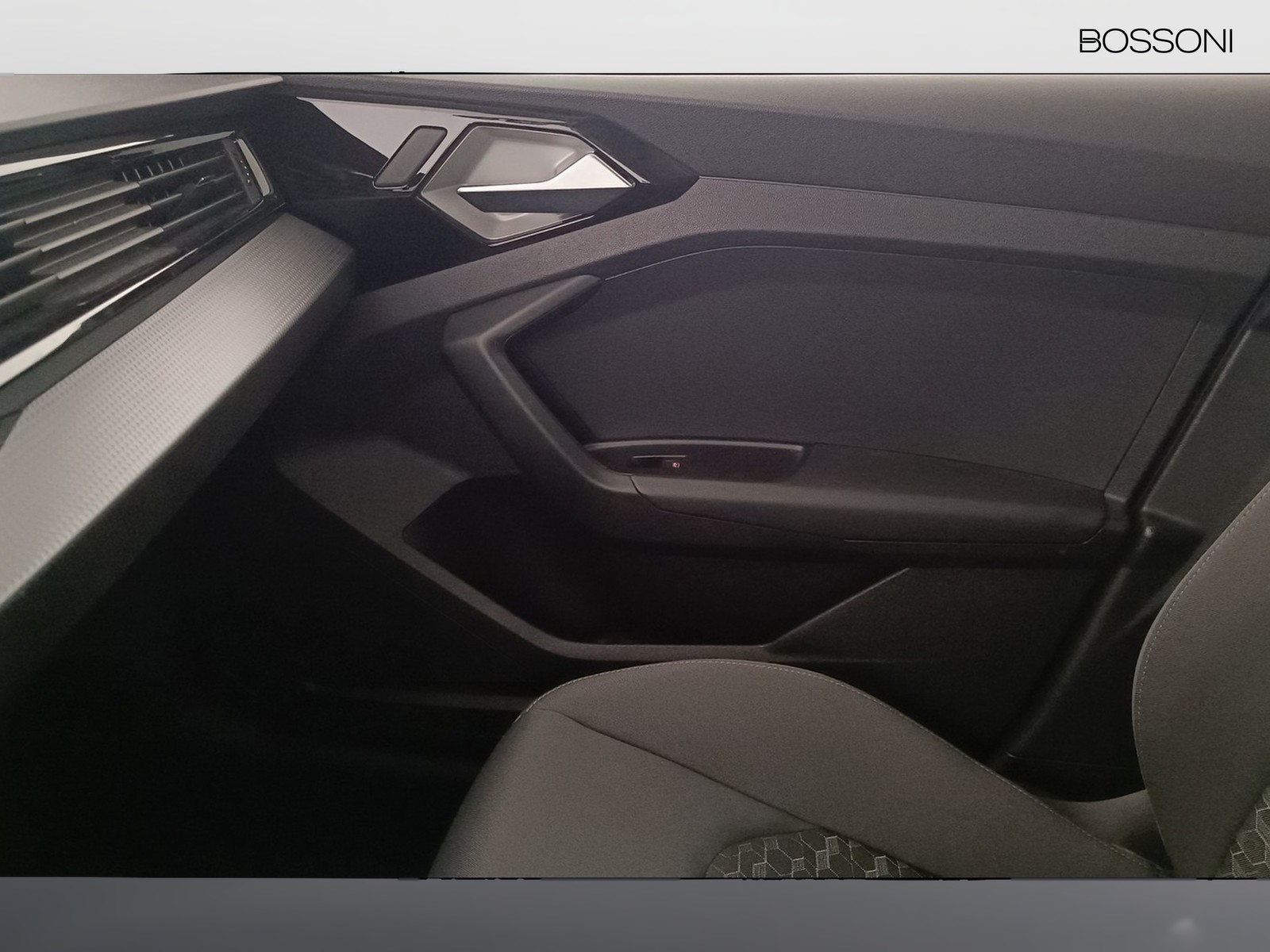 12 - Audi A1 allstreet 30 1.0 tfsi 116cv business s tronic