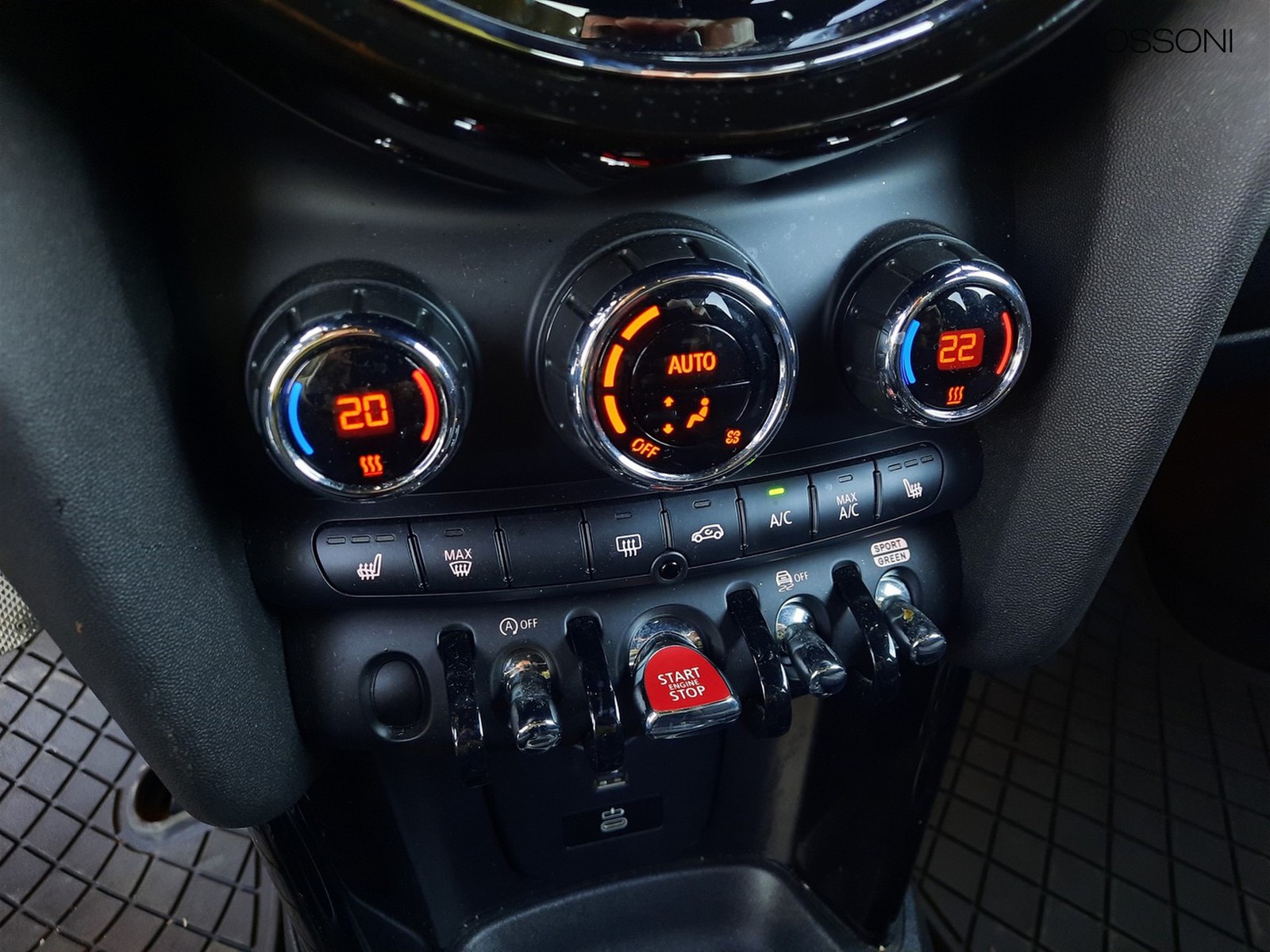 10 - Mini Mini 5 porte 1.5 twin power turbo cooper essential